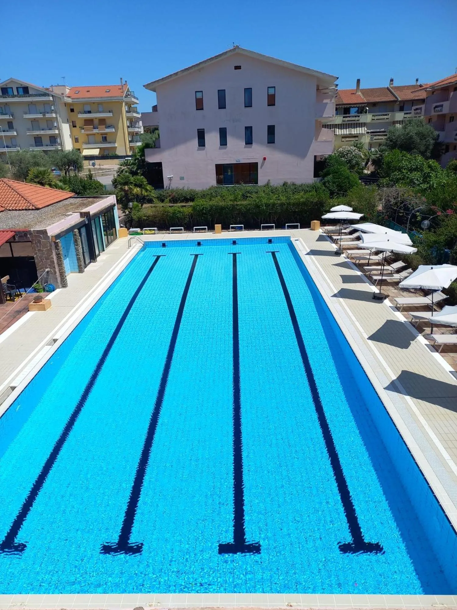 Swimming pool in Green Sporting Club Hotel