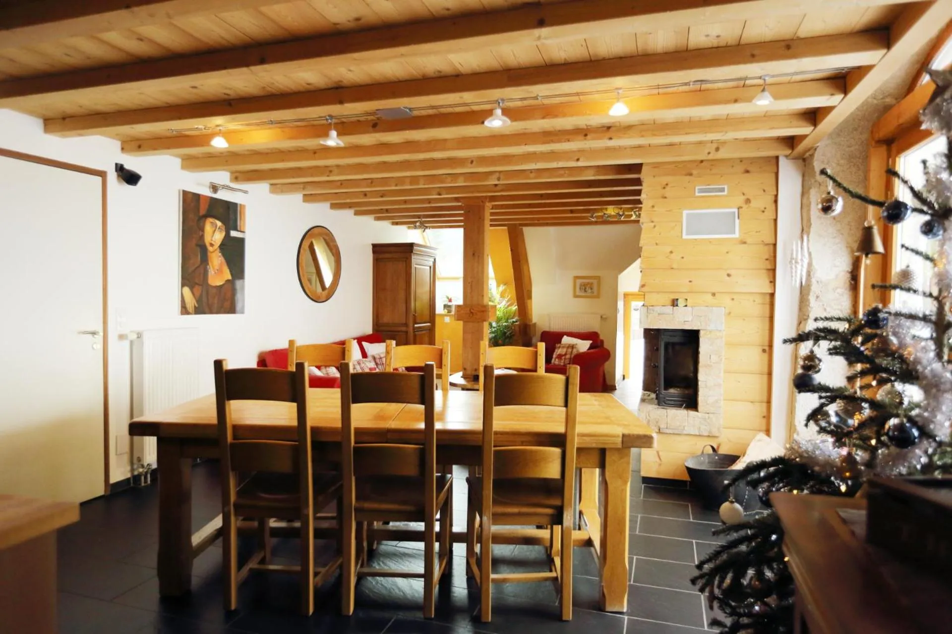 Communal lounge/ TV room in Le Valombré