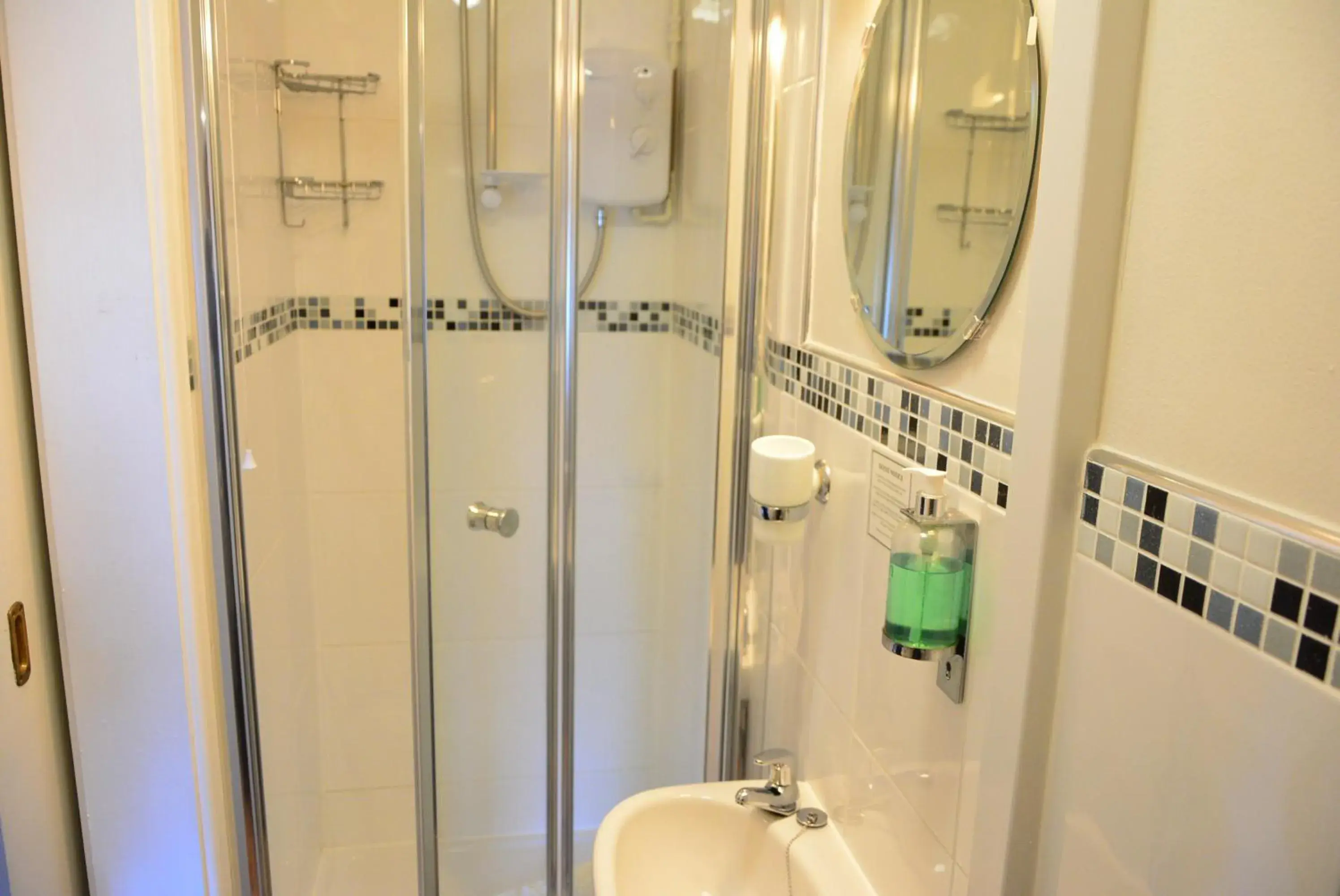 Classic Double/Twin/Single Room - single occupancy in Ashlea Guest House Classic Double/Twin/Single Room - single occupancy in Ashlea Guest House