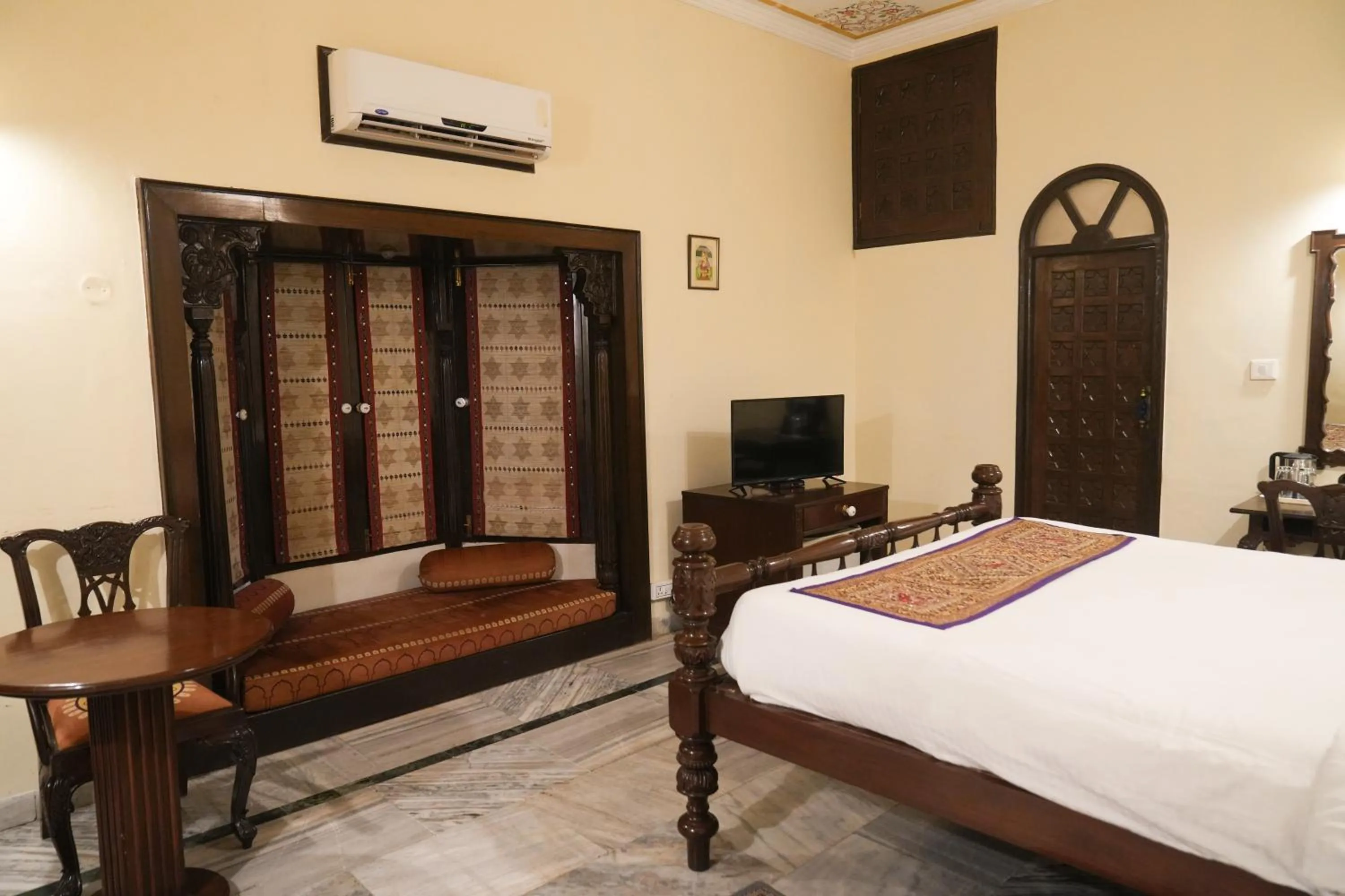 Bed in The Fort Ramgarh