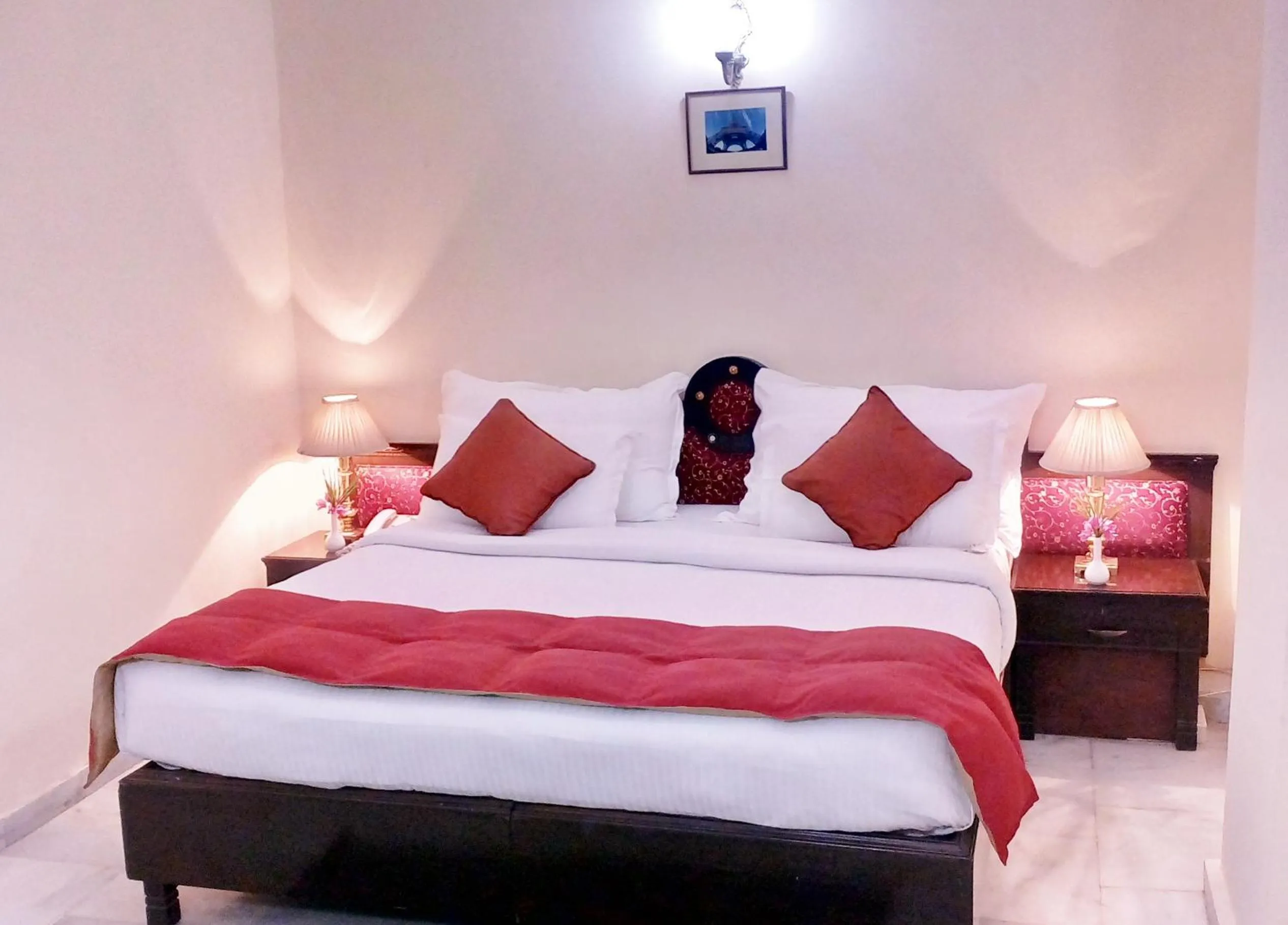 Photo of the whole room, Bed in The Fort Ramgarh