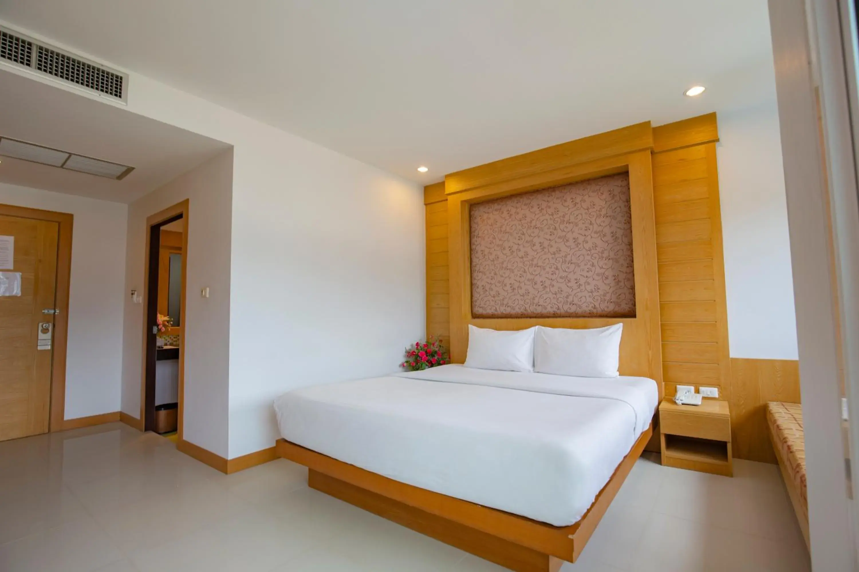 Premium Balcony Room With Pool View in Sungthong Kamala Beach Resort Premium Balcony Room With Pool View in Sungthong Kamala Beach Resort