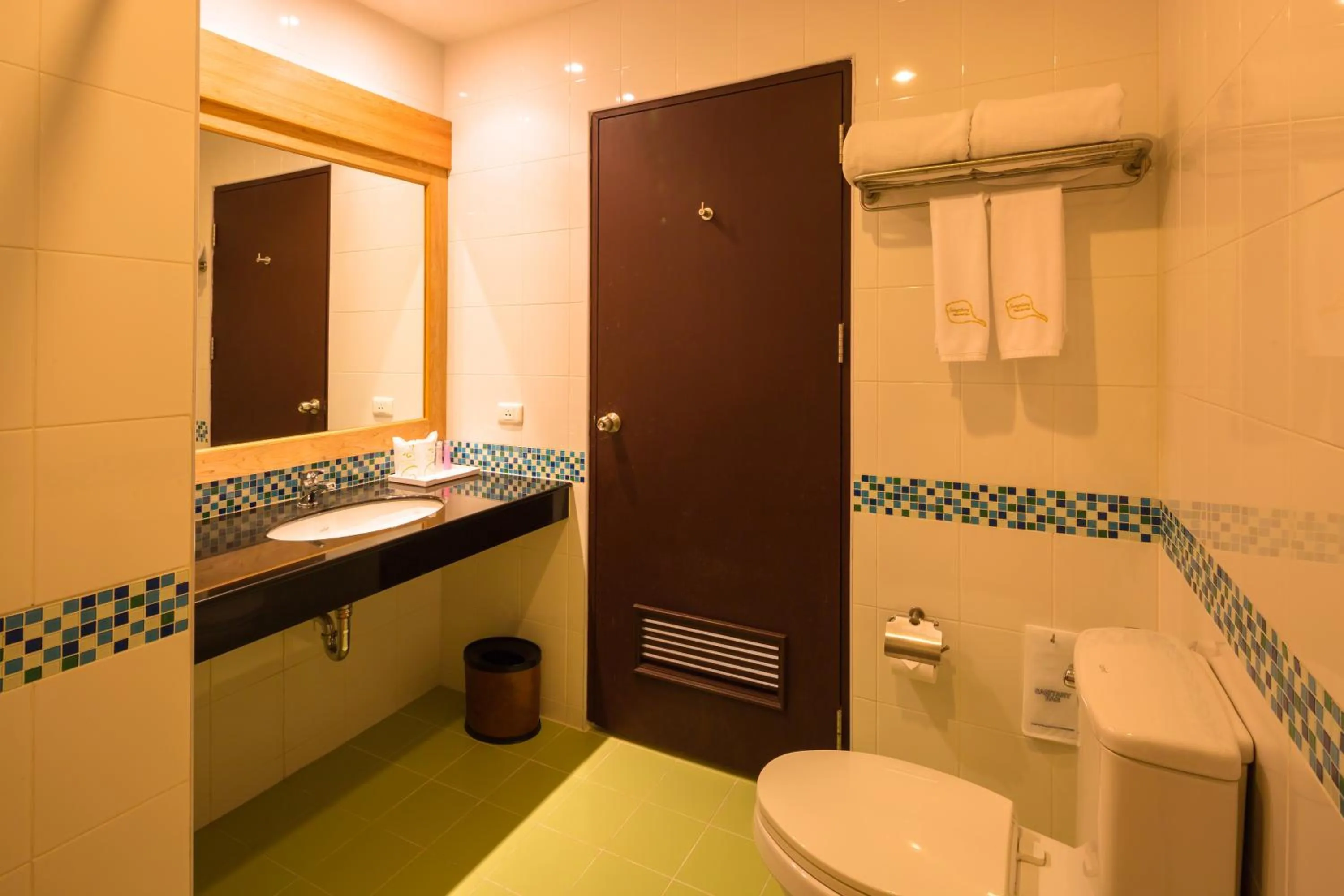 Bathroom in Sungthong Kamala Beach Resort