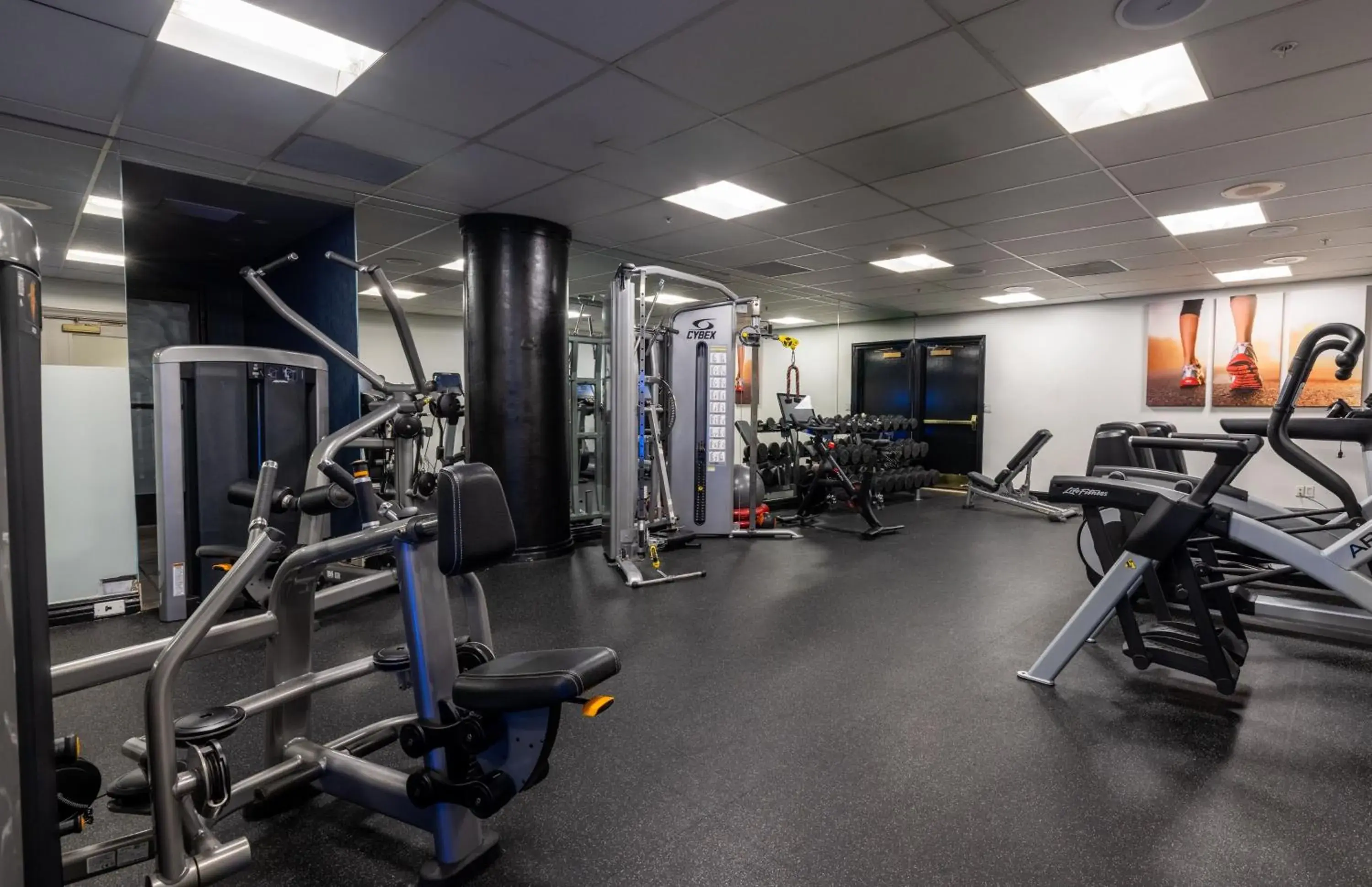 Fitness centre/facilities in The Marker Union Square San Francisco Fitness centre/facilities in The Marker Union Square San Francisco