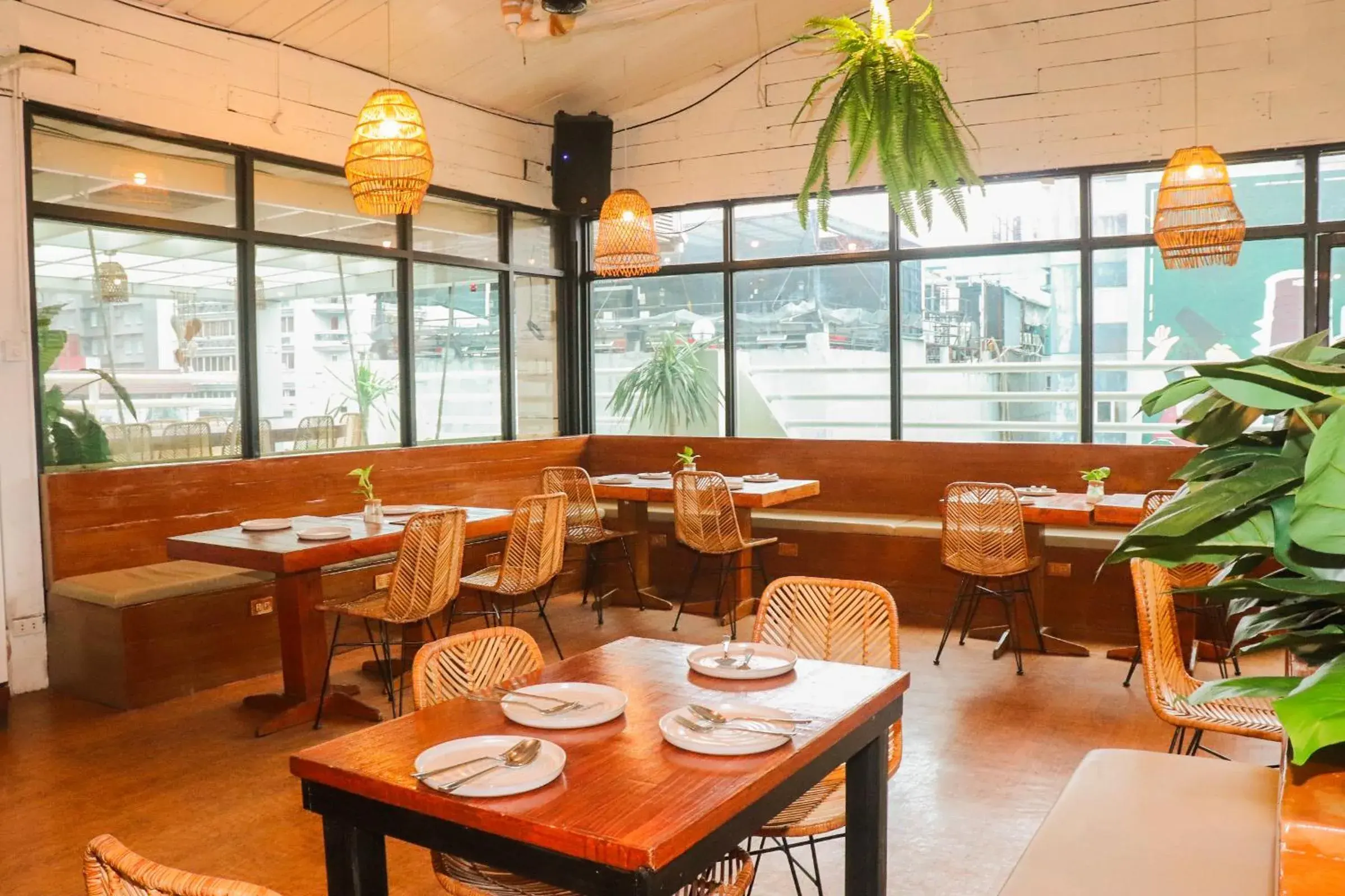 Restaurant/places to eat in CONNECTOR Hostel Restaurant/places to eat in CONNECTOR Hostel