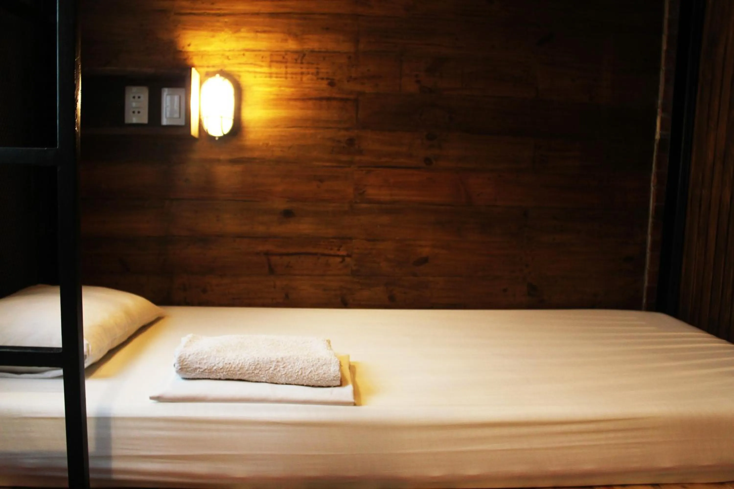 bunk bed, Bed in CONNECTOR Hostel