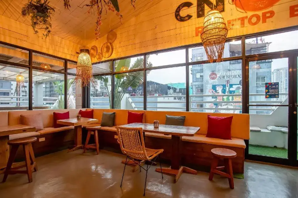 Property building in WHITE BANANA Manila - NEW Property building in WHITE BANANA Manila - NEW