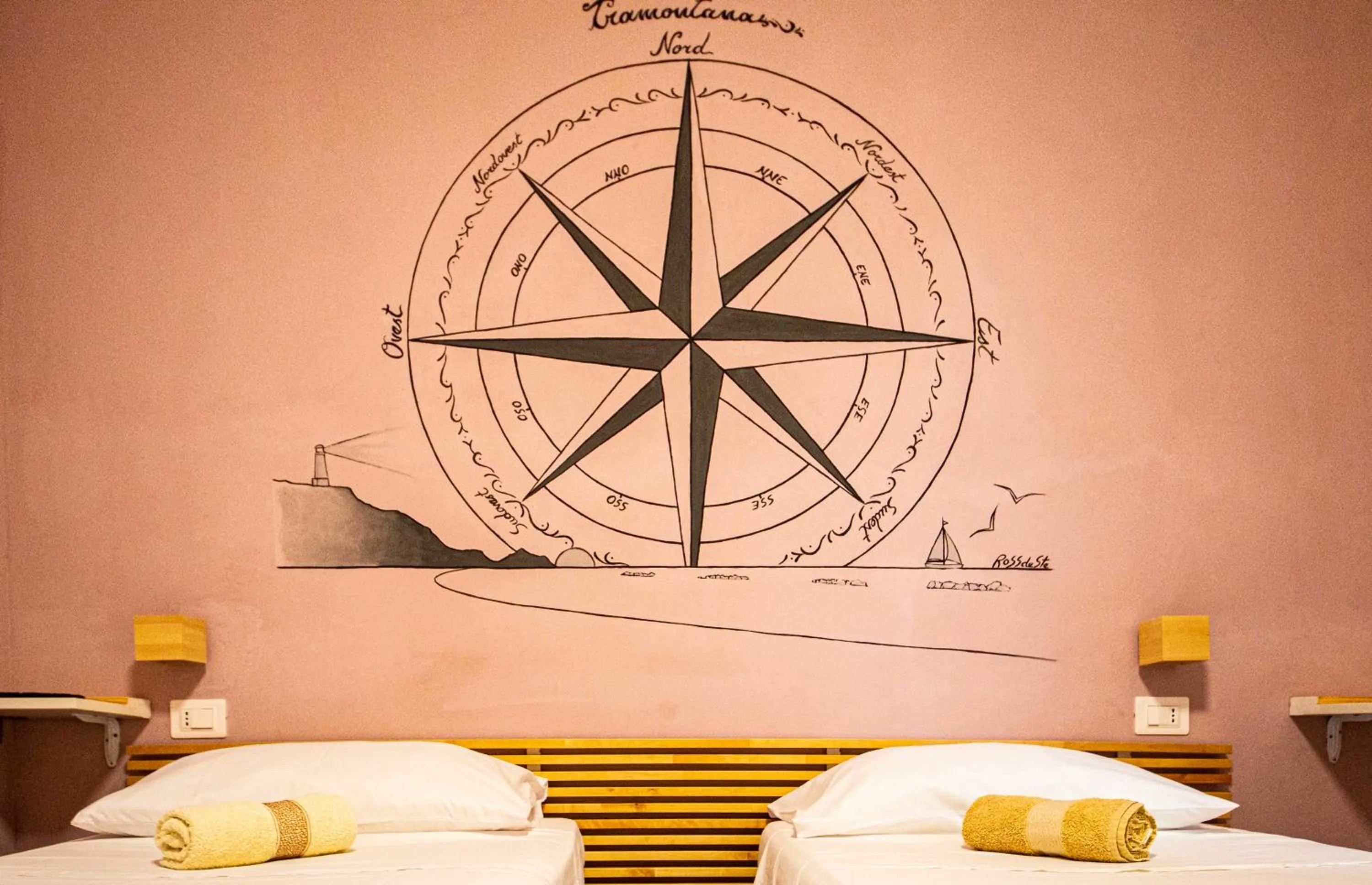 Decorative detail, Bed in Sweet Harbour PORTO - Affittacamere