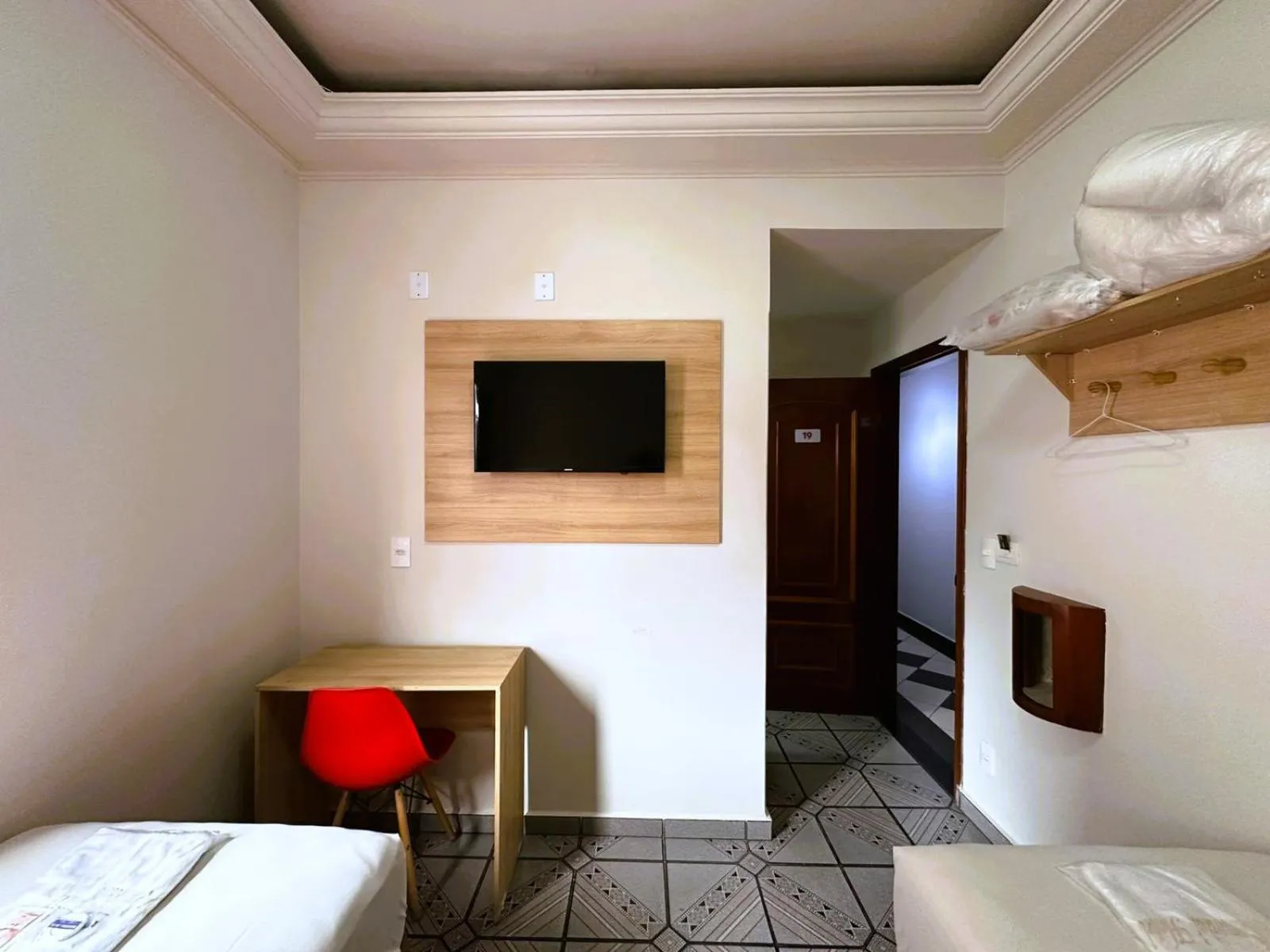 Bedroom in Memorial Hotel