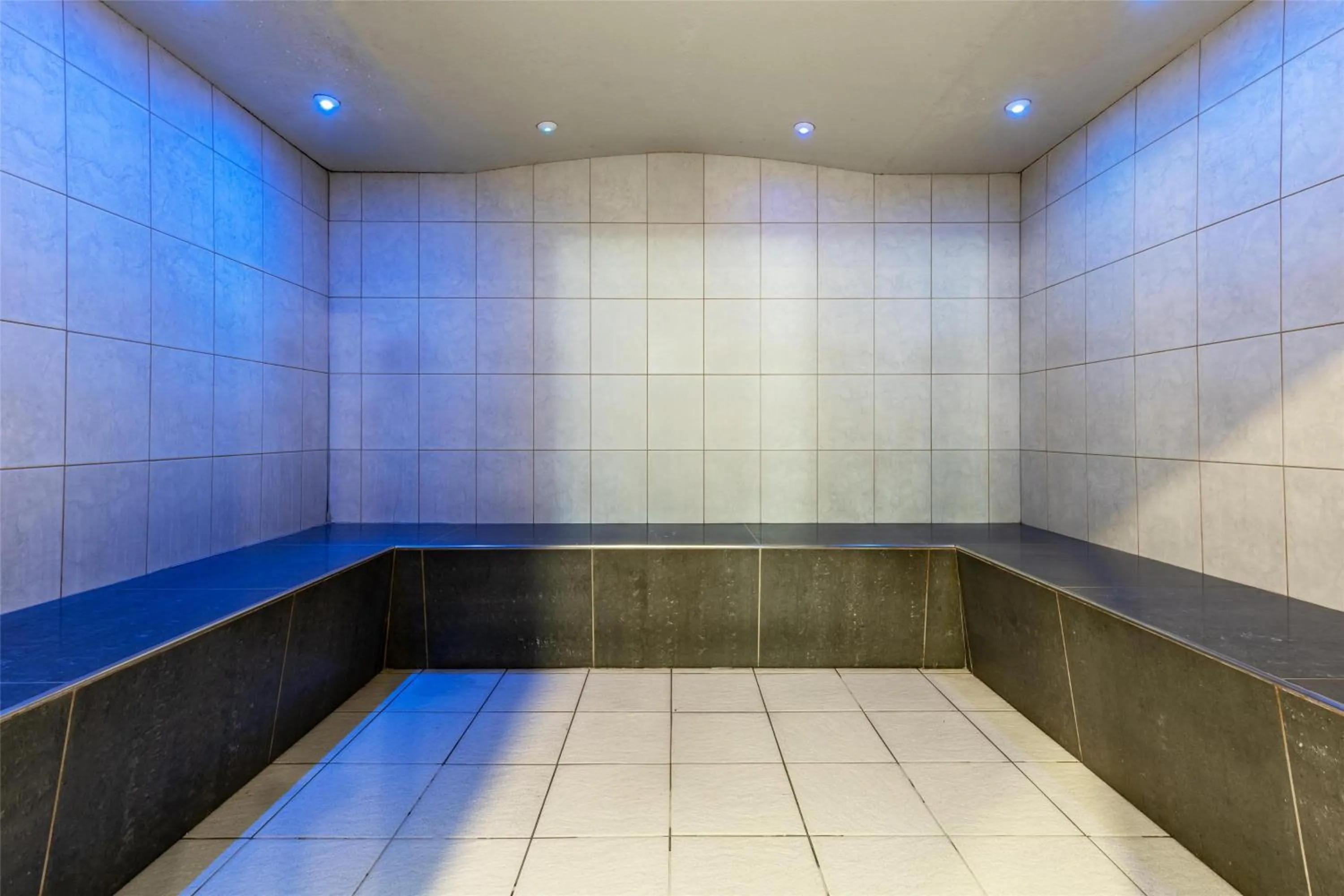 Fitness centre/facilities in Radisson Hotel Manchester City Centre, A Verified Net Zero Hotel