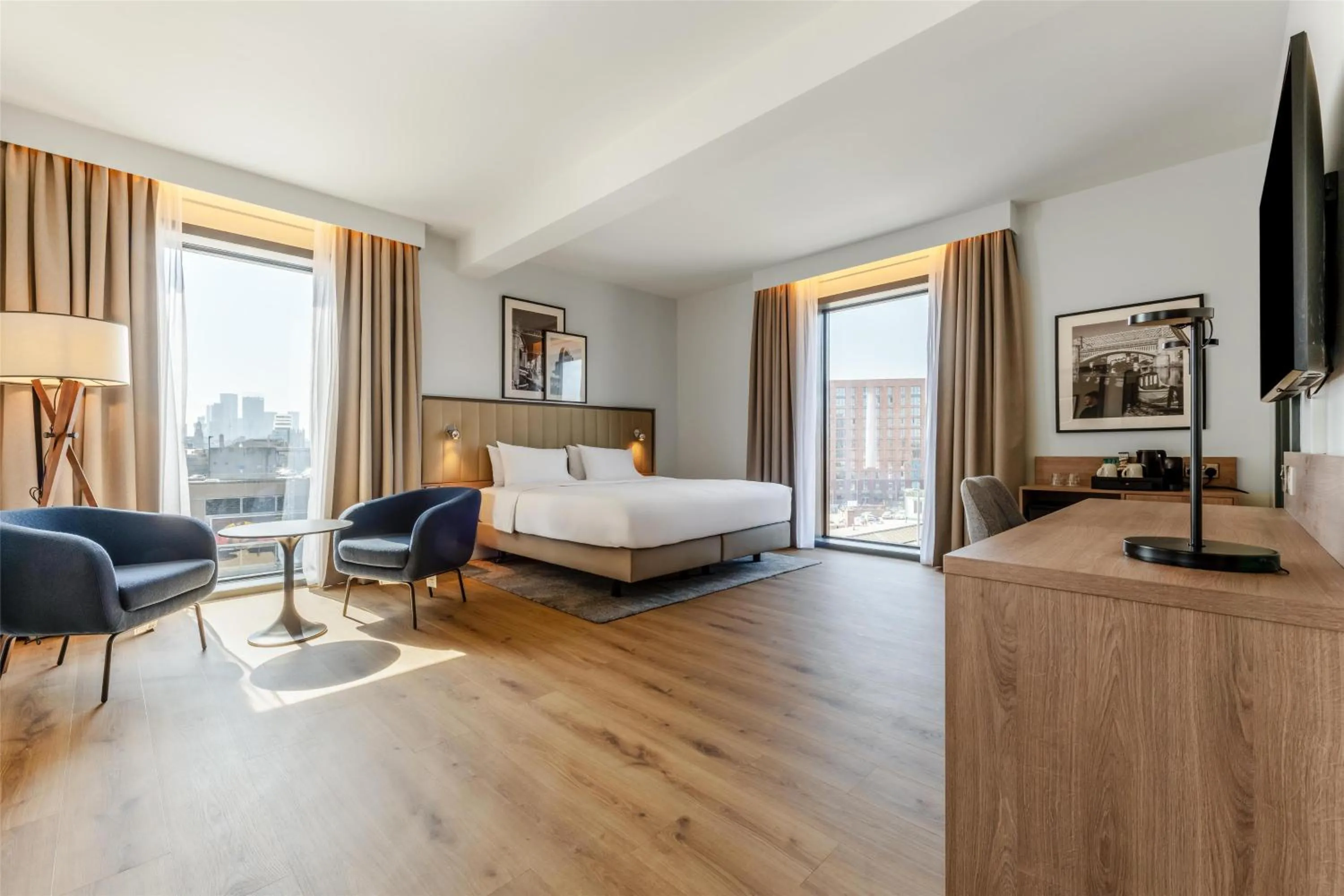 Photo of the whole room, Bed in Radisson Hotel Manchester City Centre, A Verified Net Zero Hotel