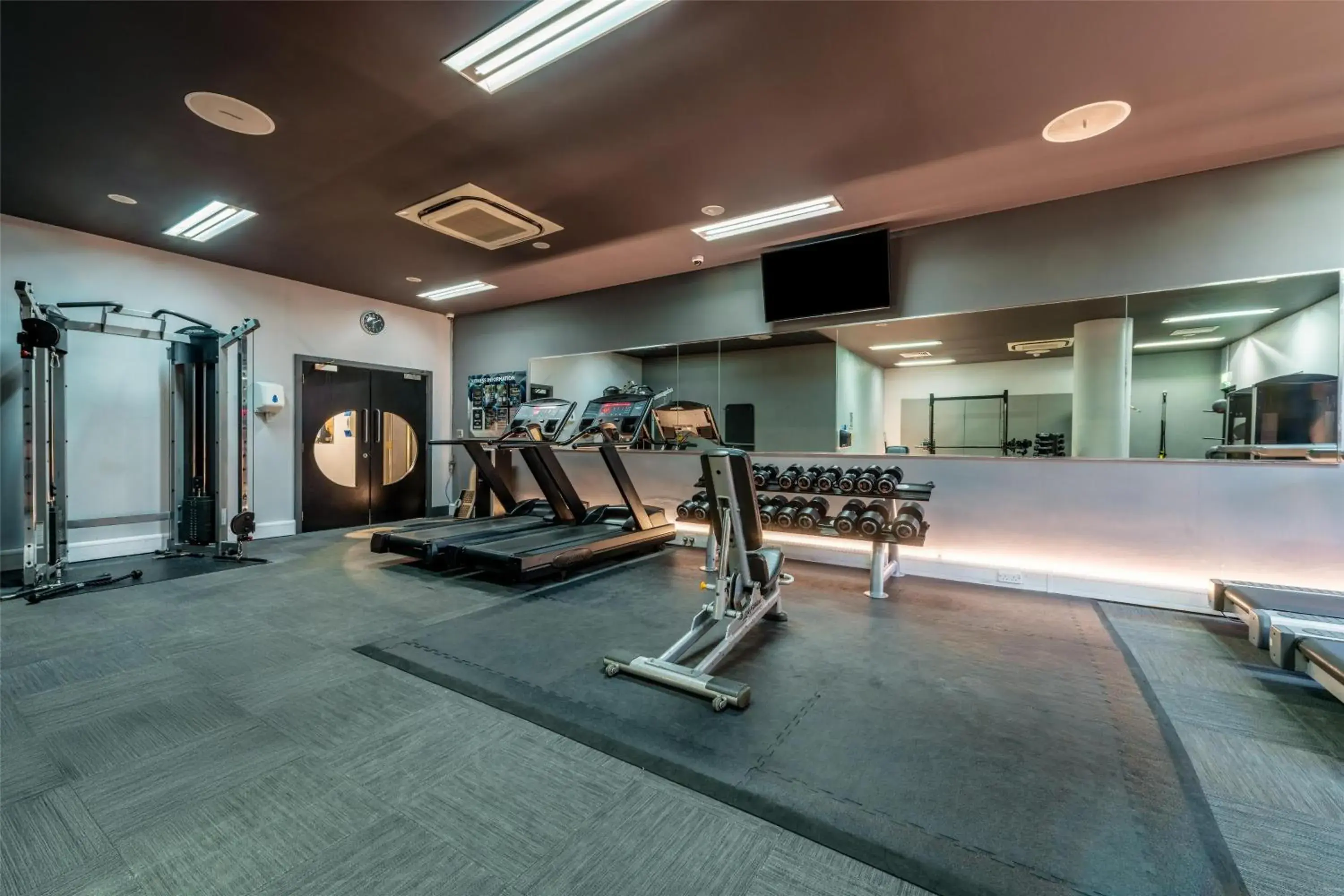 Fitness centre/facilities in Radisson Hotel Manchester City Centre, A Verified Net Zero Hotel Fitness centre/facilities in Radisson Hotel Manchester City Centre, A Verified Net Zero Hotel
