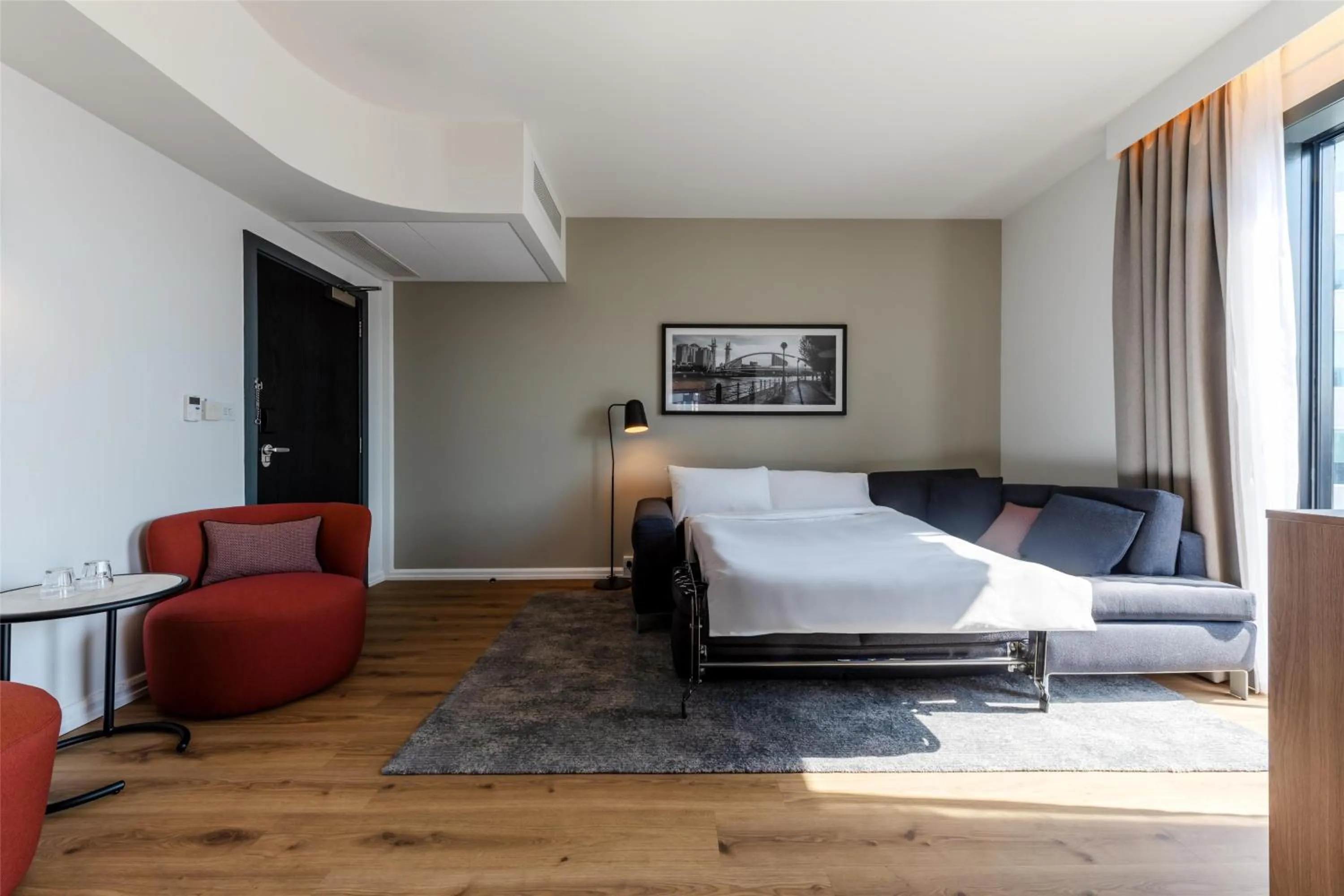 Photo of the whole room, Bed in Radisson Hotel Manchester City Centre, A Verified Net Zero Hotel