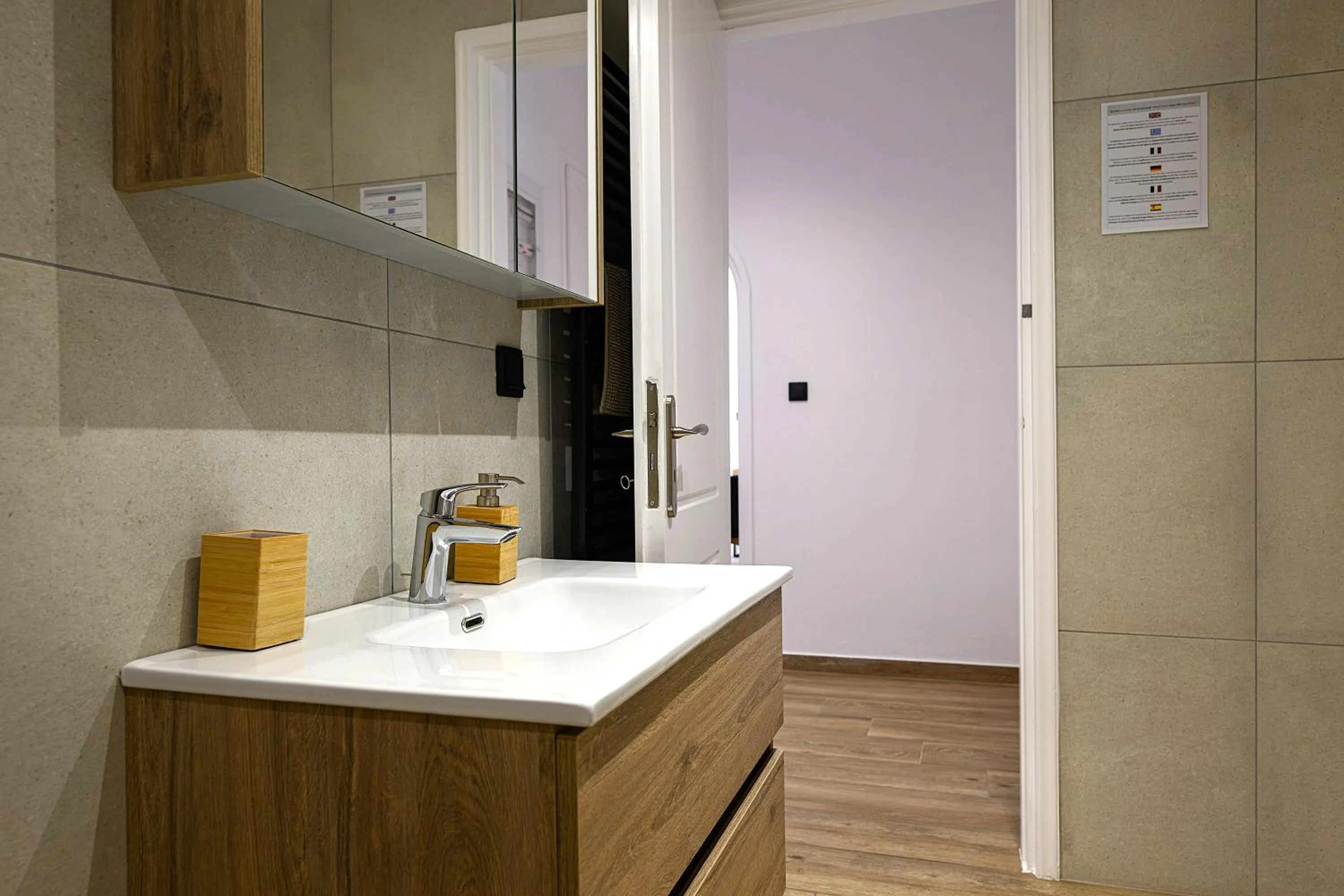 Bathroom in Alexander Apartments Airport