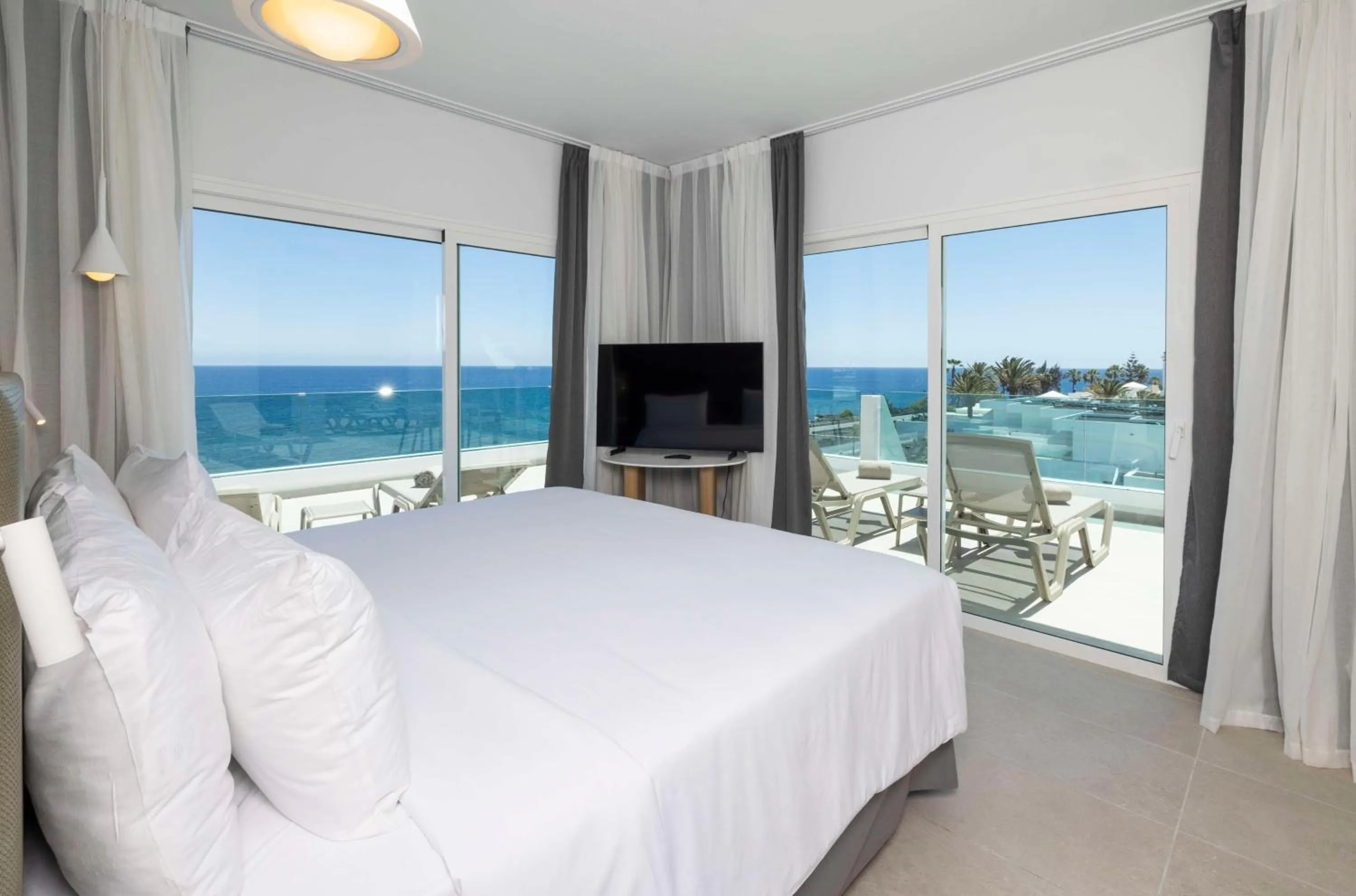 Photo of the whole room, Bed in Radisson Blu Resort, Lanzarote Adults Only