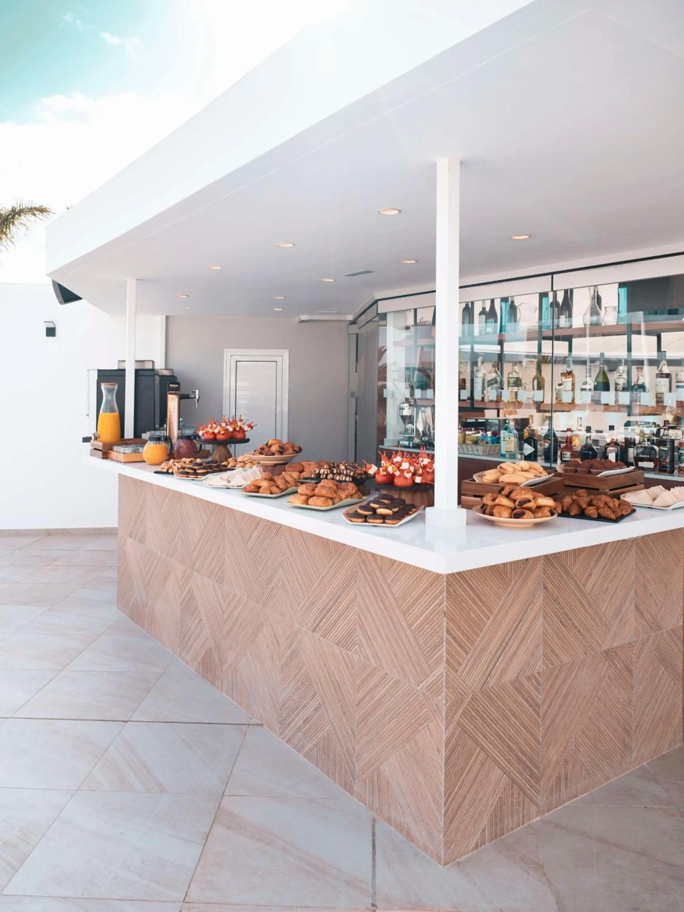 Food and drinks in Radisson Blu Resort, Lanzarote Adults Only