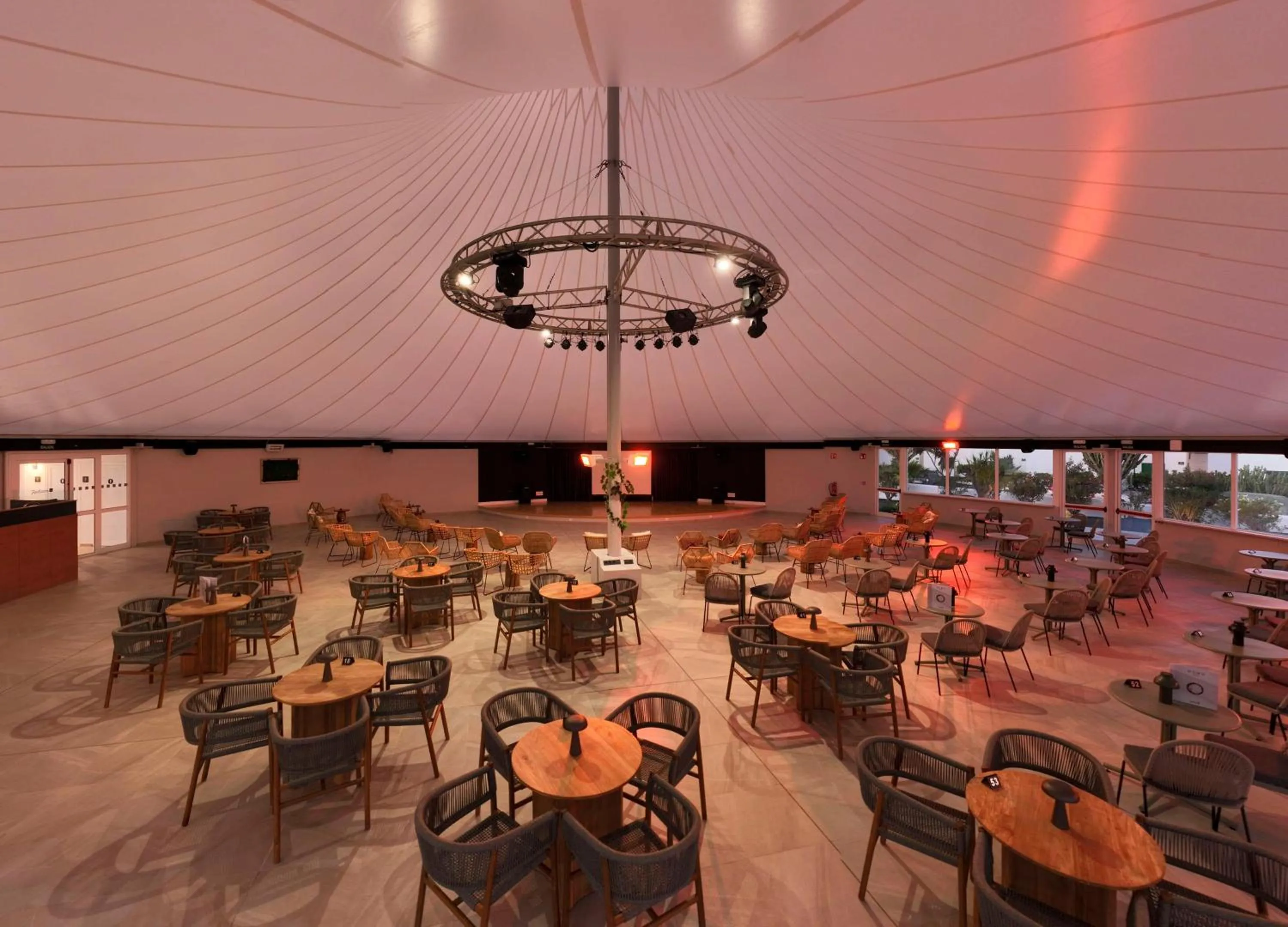Restaurant/places to eat in Radisson Blu Resort, Lanzarote Adults Only