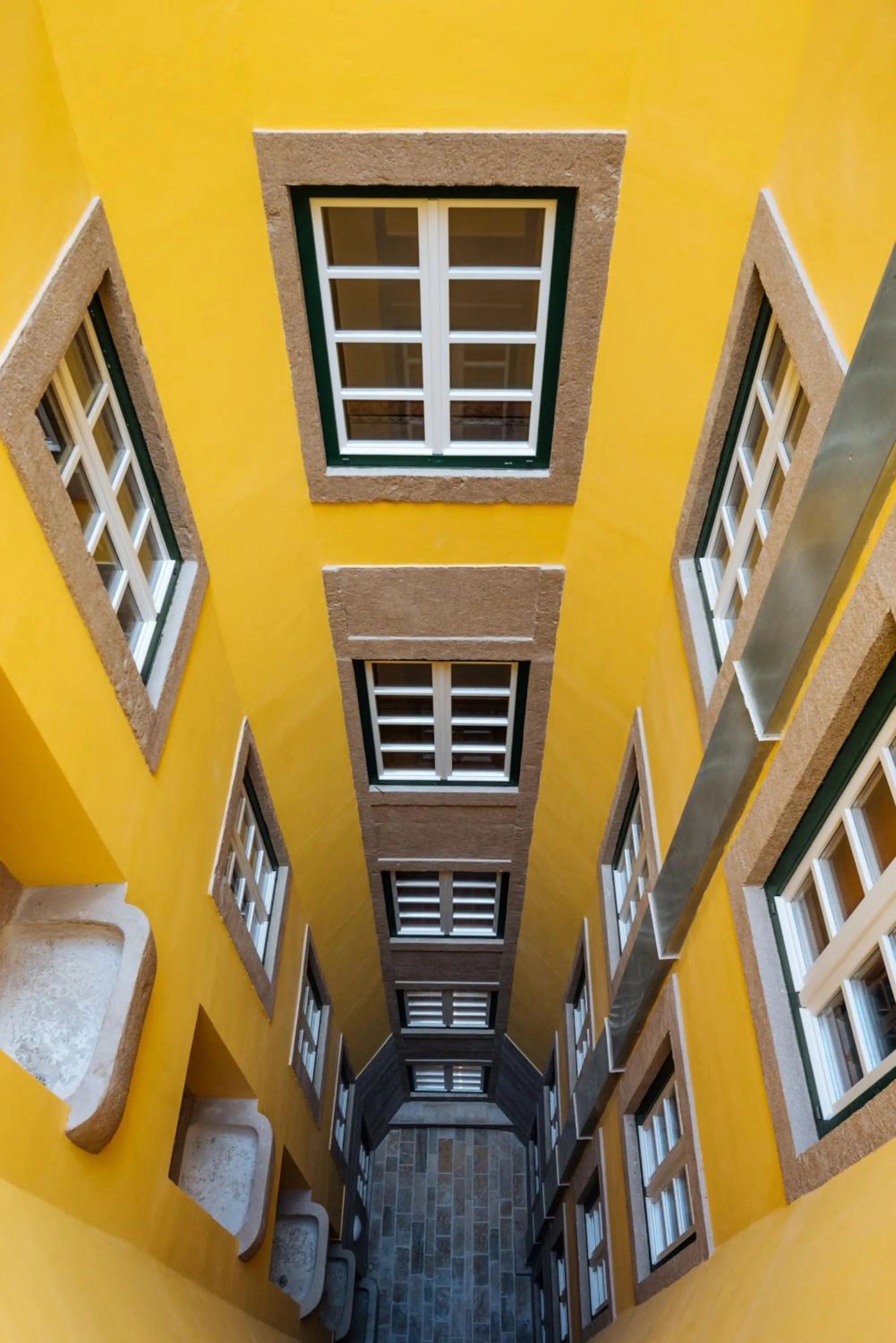 Inner courtyard view in Varandas de Lisboa - Tejo River Apartments & Rooms