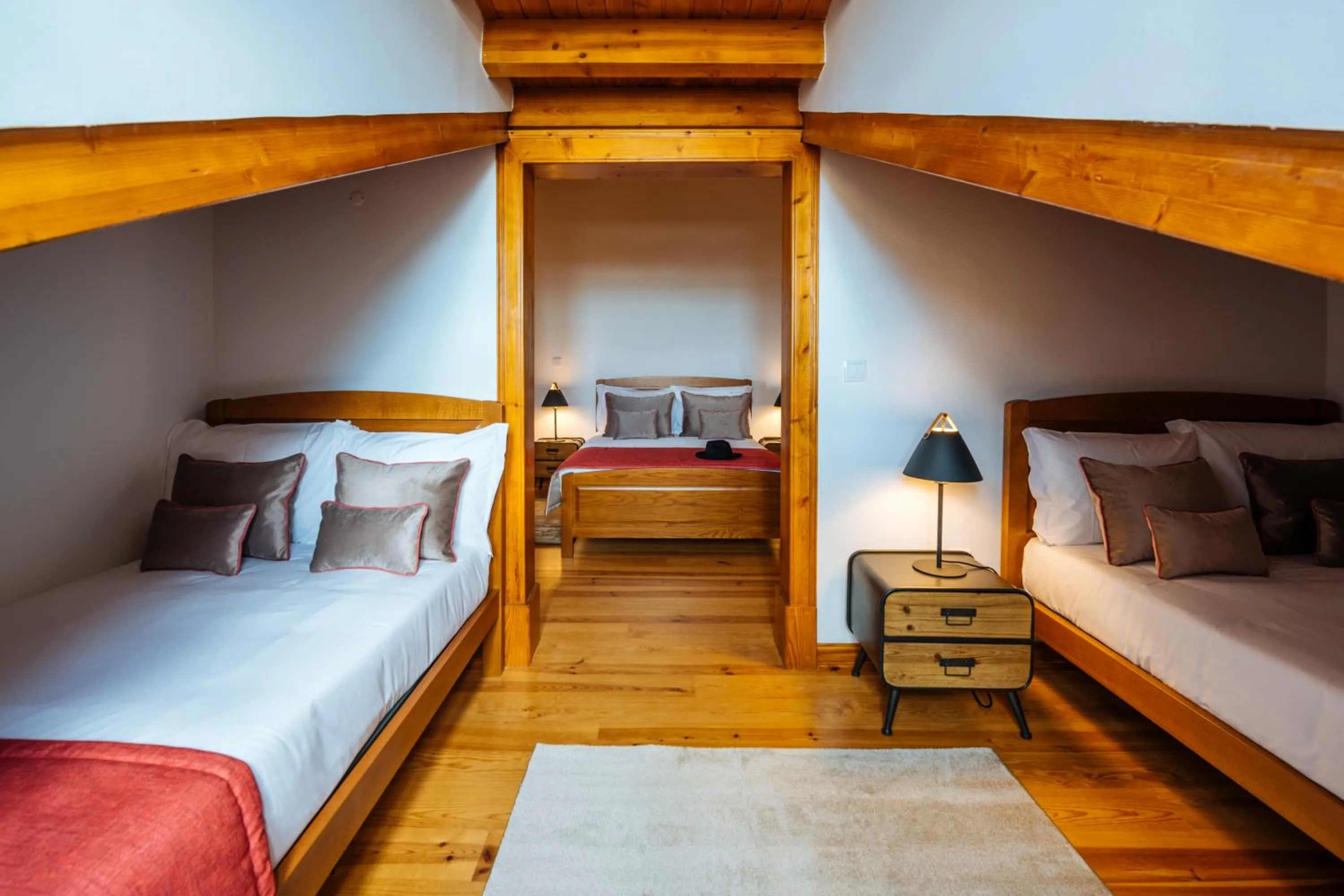 Bed in Varandas de Lisboa - Tejo River Apartments & Rooms