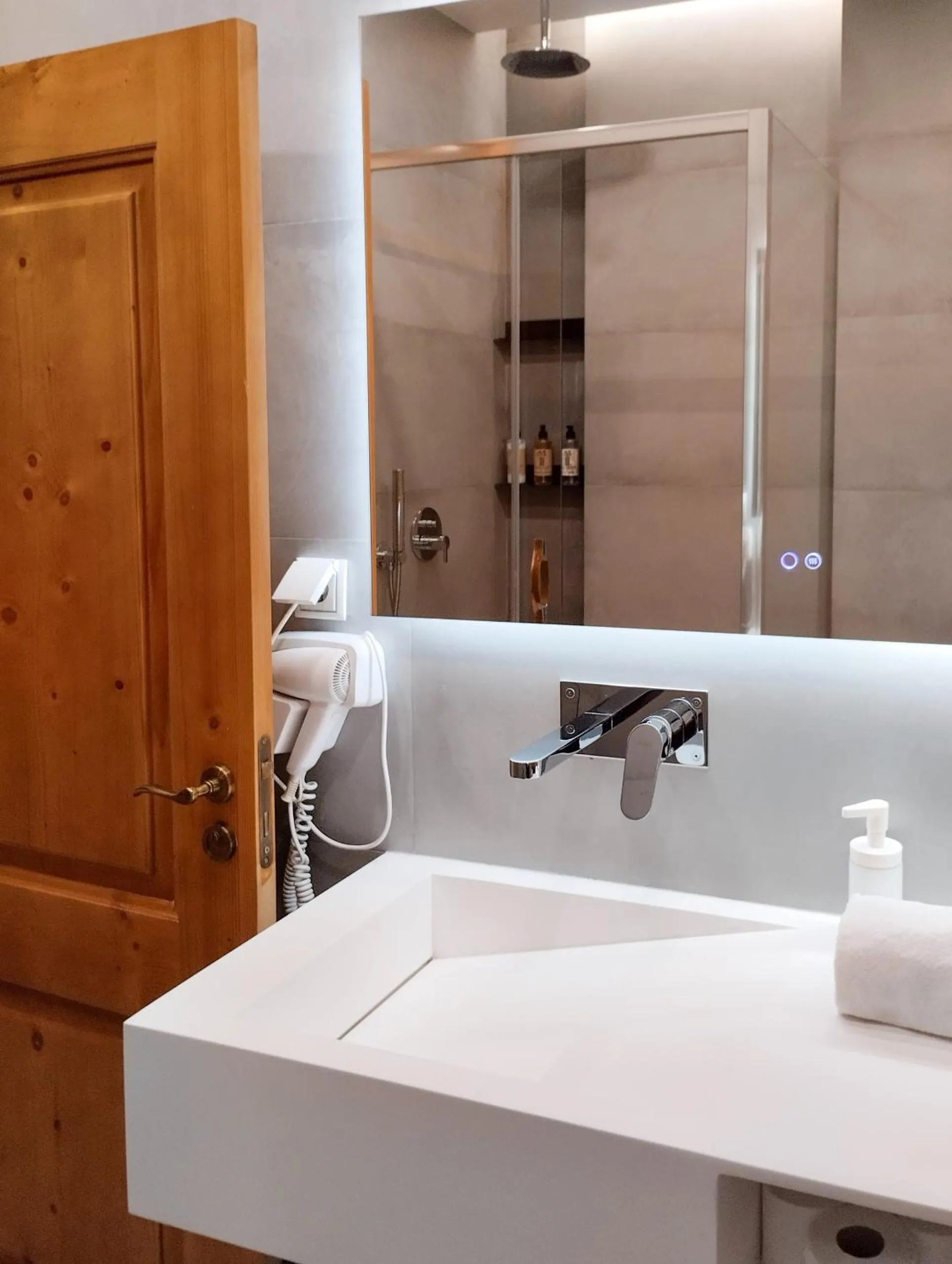 Toilet in Varandas de Lisboa - Tejo River Apartments & Rooms