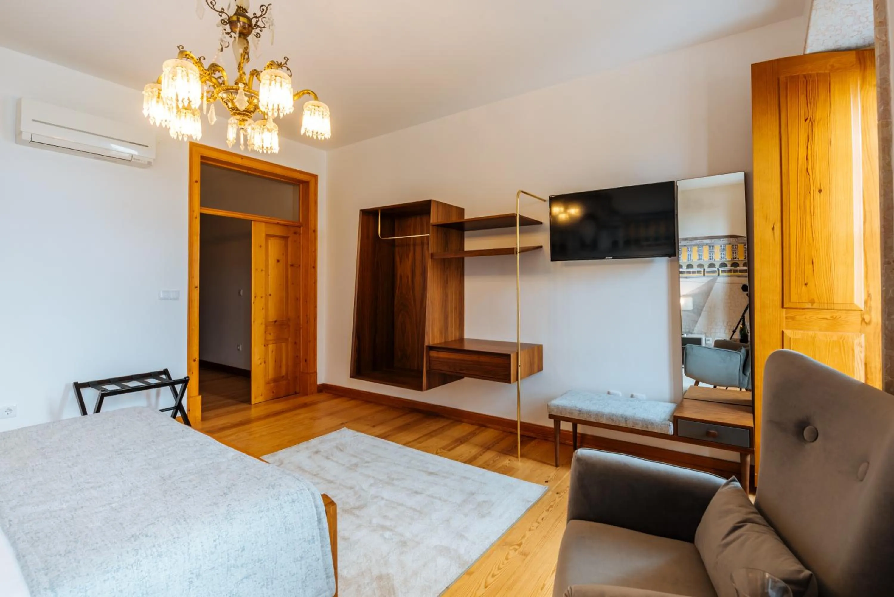 TV and multimedia, Bed in Varandas de Lisboa - Tejo River Apartments & Rooms