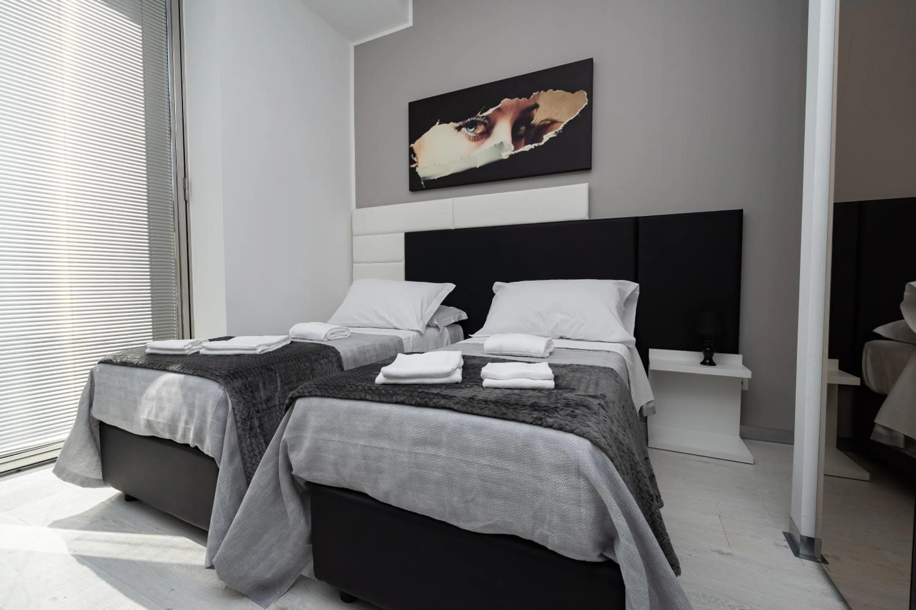 Double or Twin Room - single occupancy in White Rooms