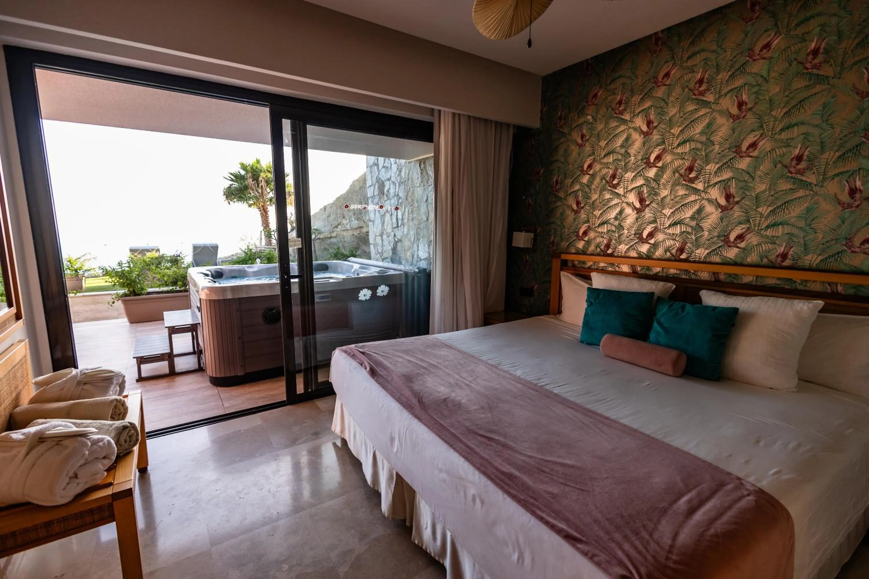 Garden, Bed in Serenity Amadores