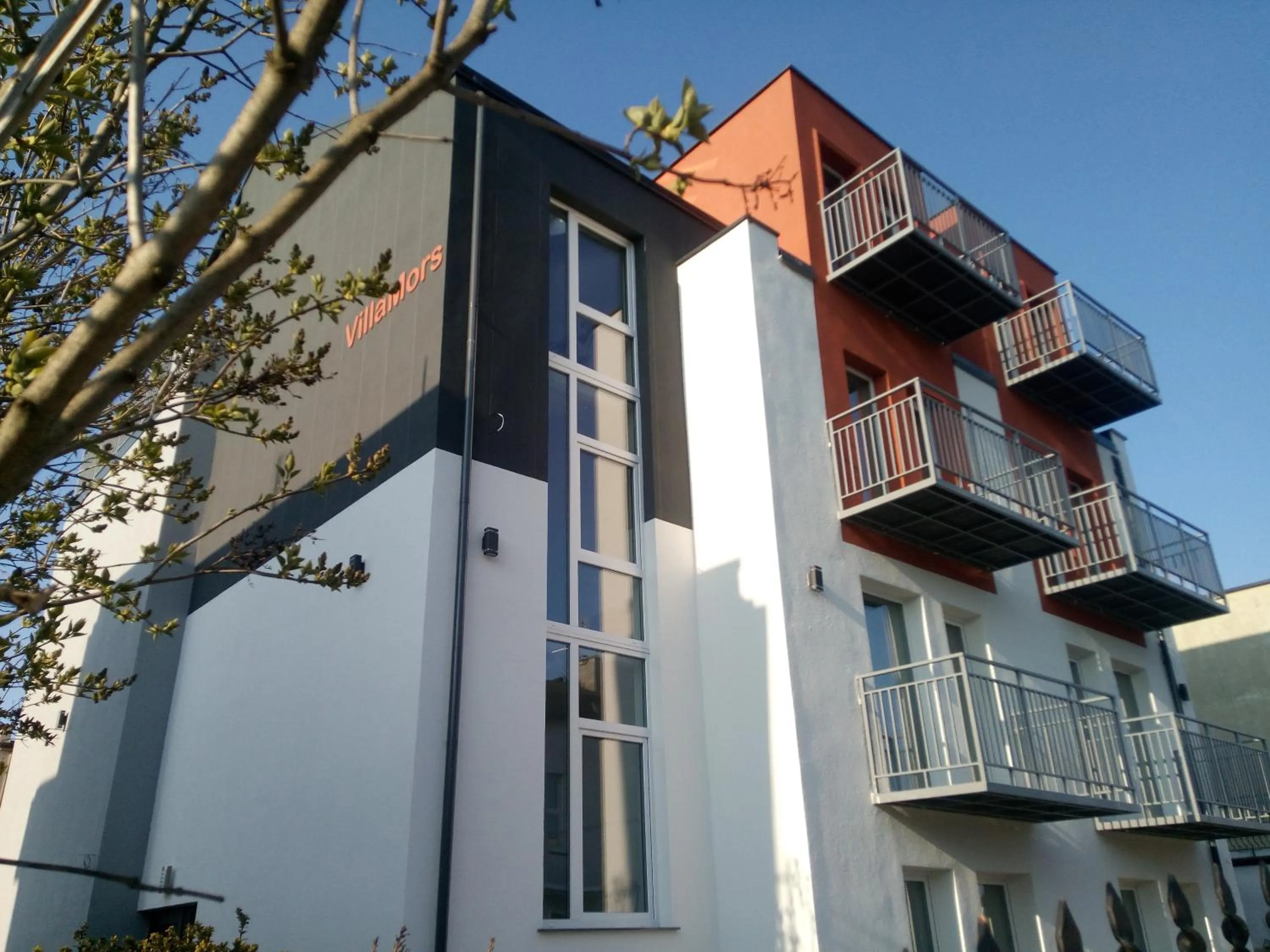 Property building in Villa Mors