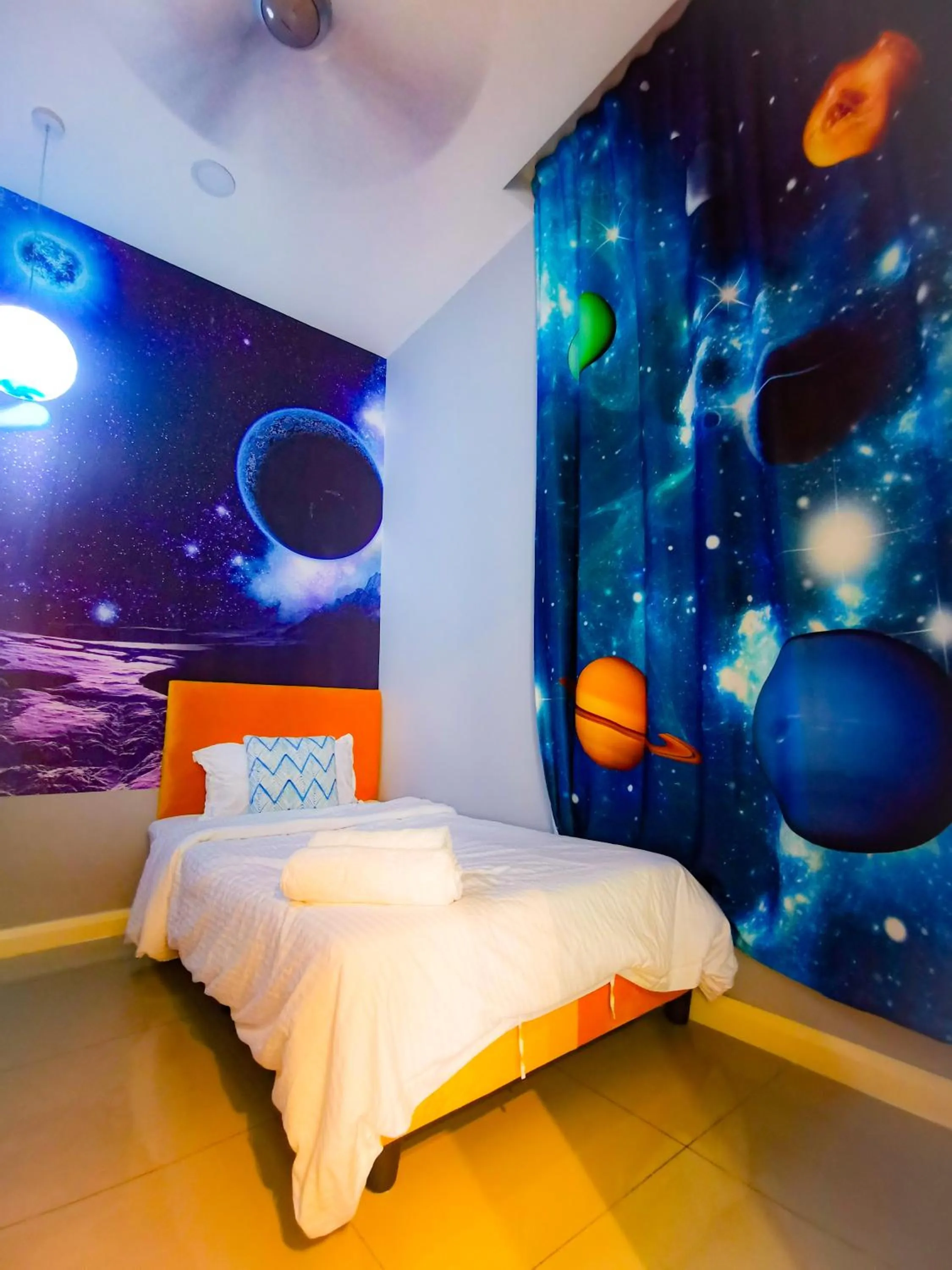 Bed in Legoland D'PRISTINE Apartment By TGP