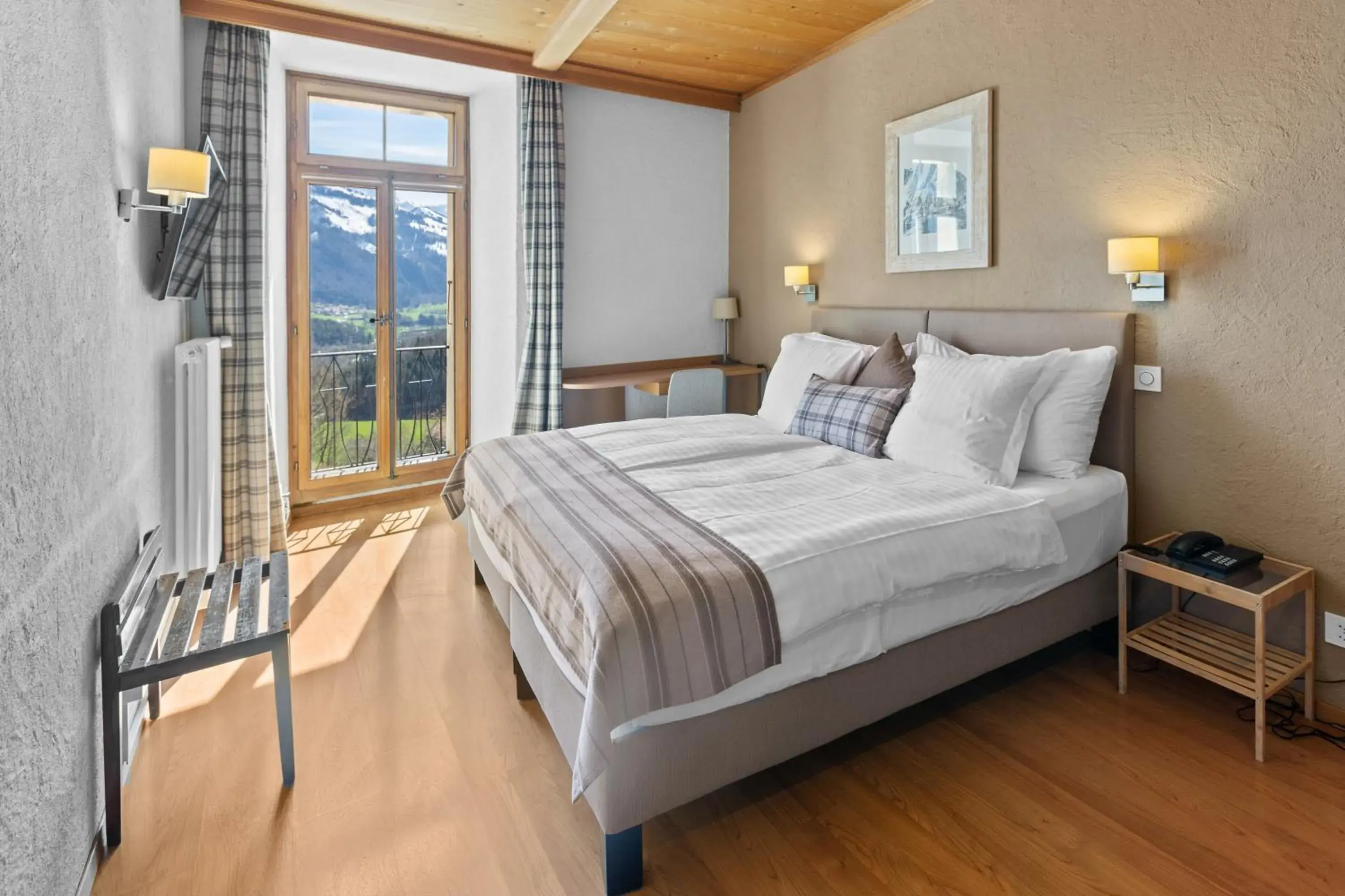 Deluxe Twin Room in Le Saint Georges Deluxe Twin Room in Le Saint Georges