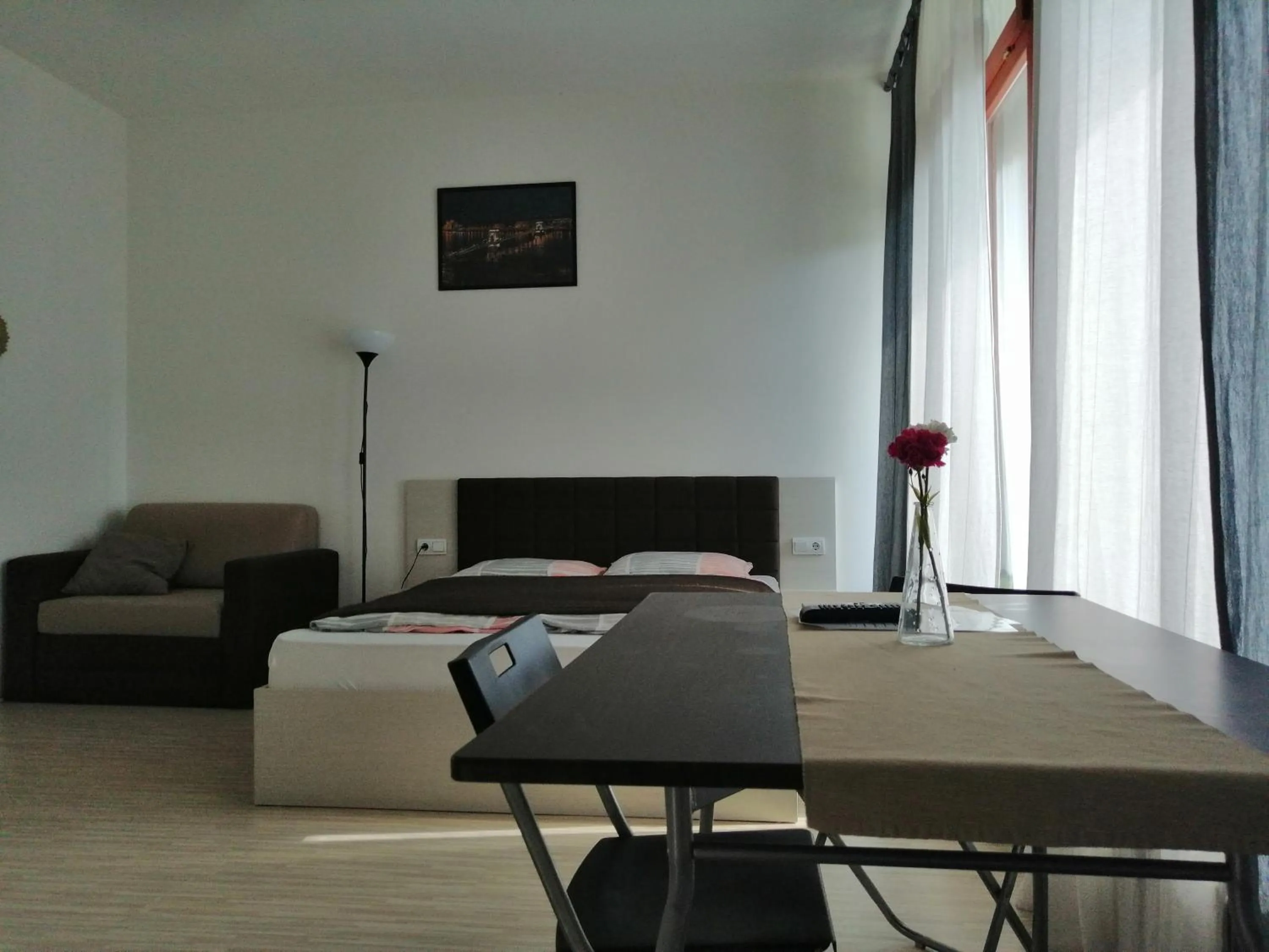 Zoom-Budapest Apartments