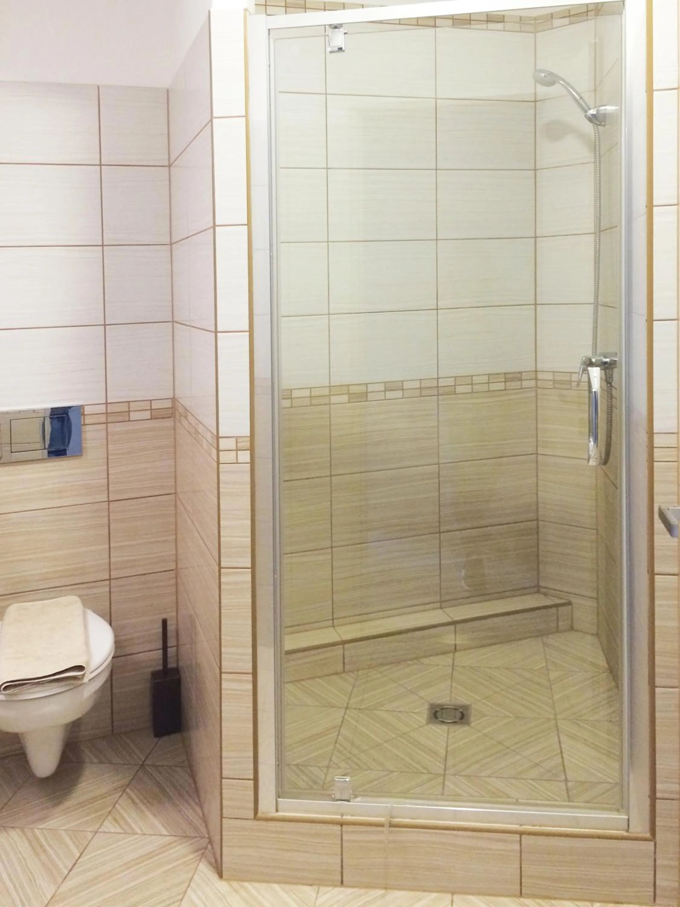 Shower in Zoom-Budapest Apartments