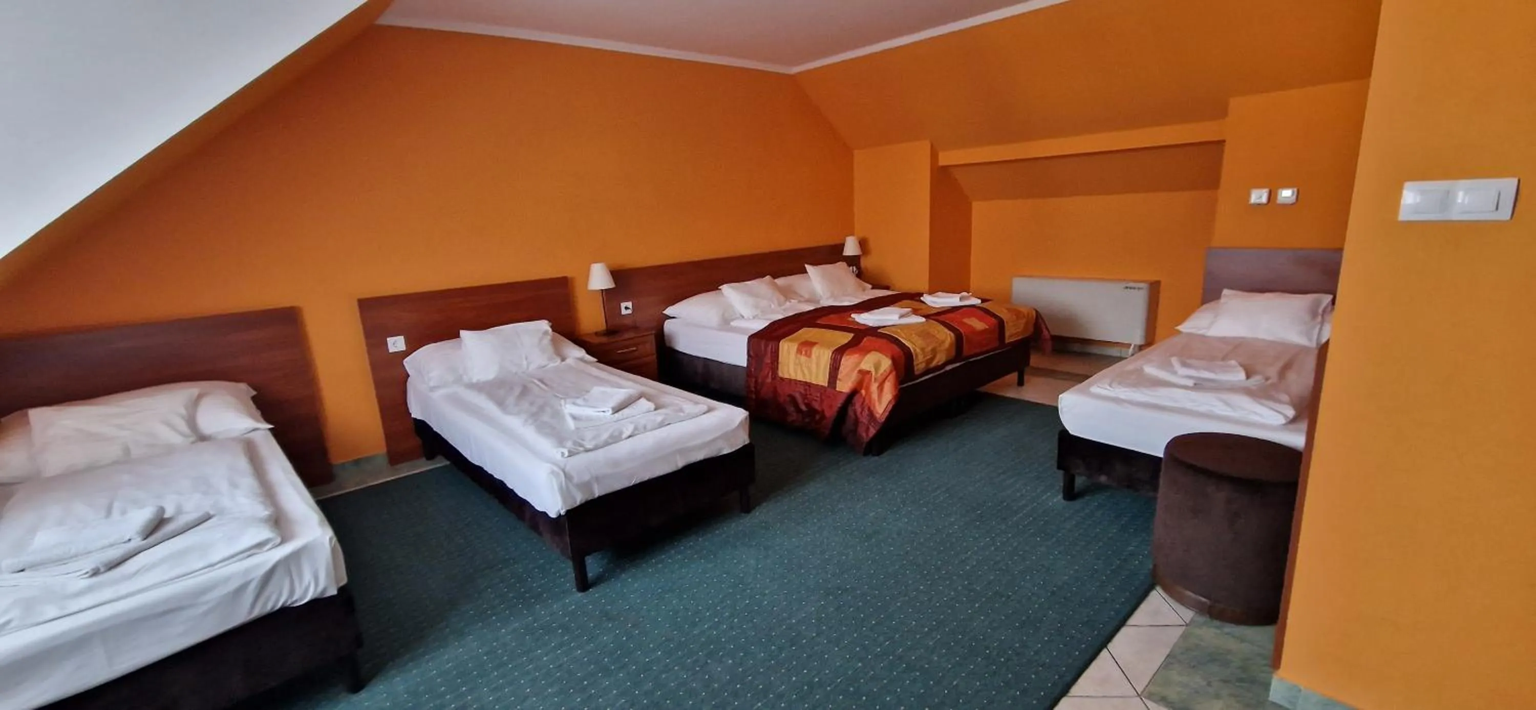 Bed in Hotel Patonai