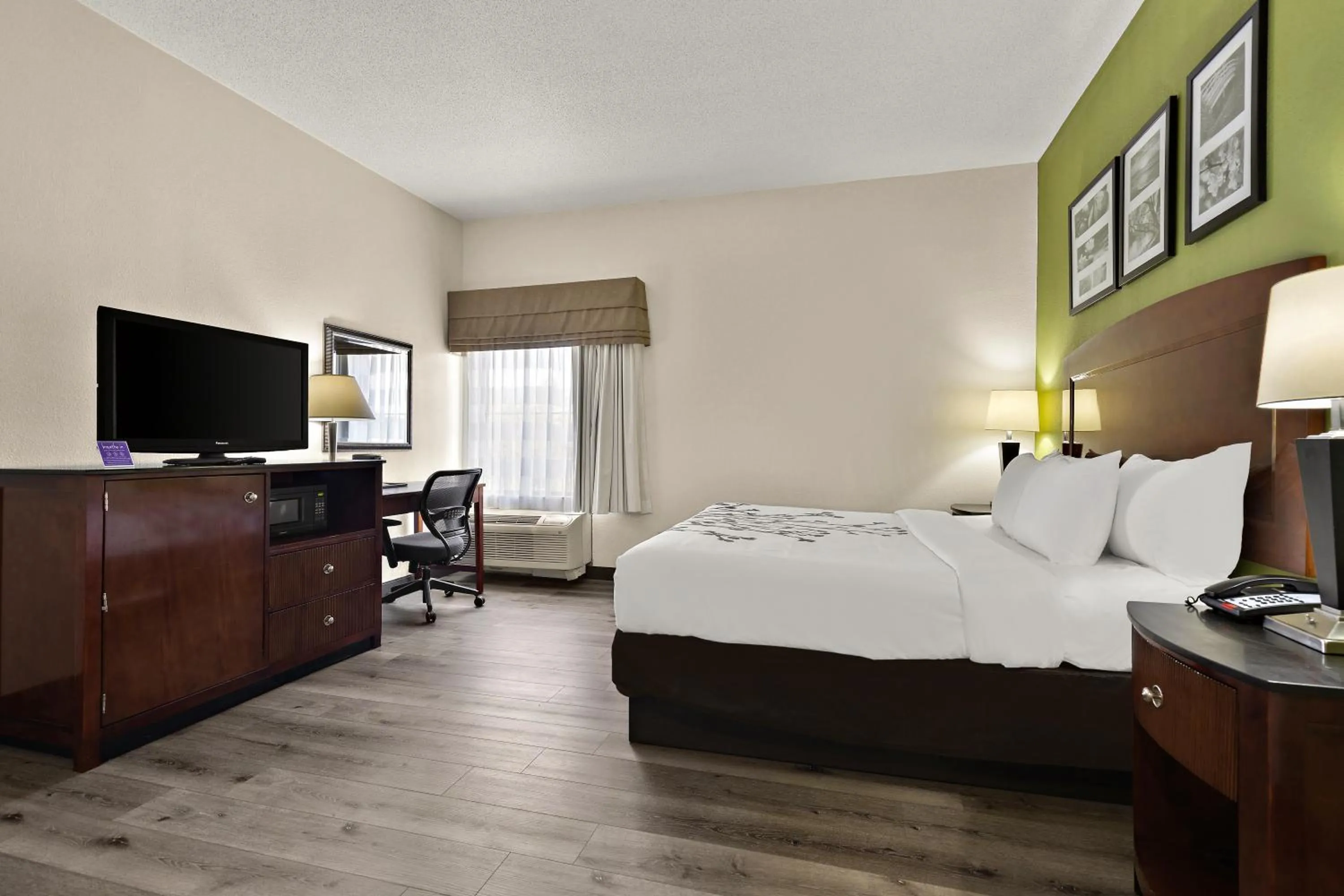 Bed in Sleep Inn &amp; Suites near Joint Base Andrews-Washington Area