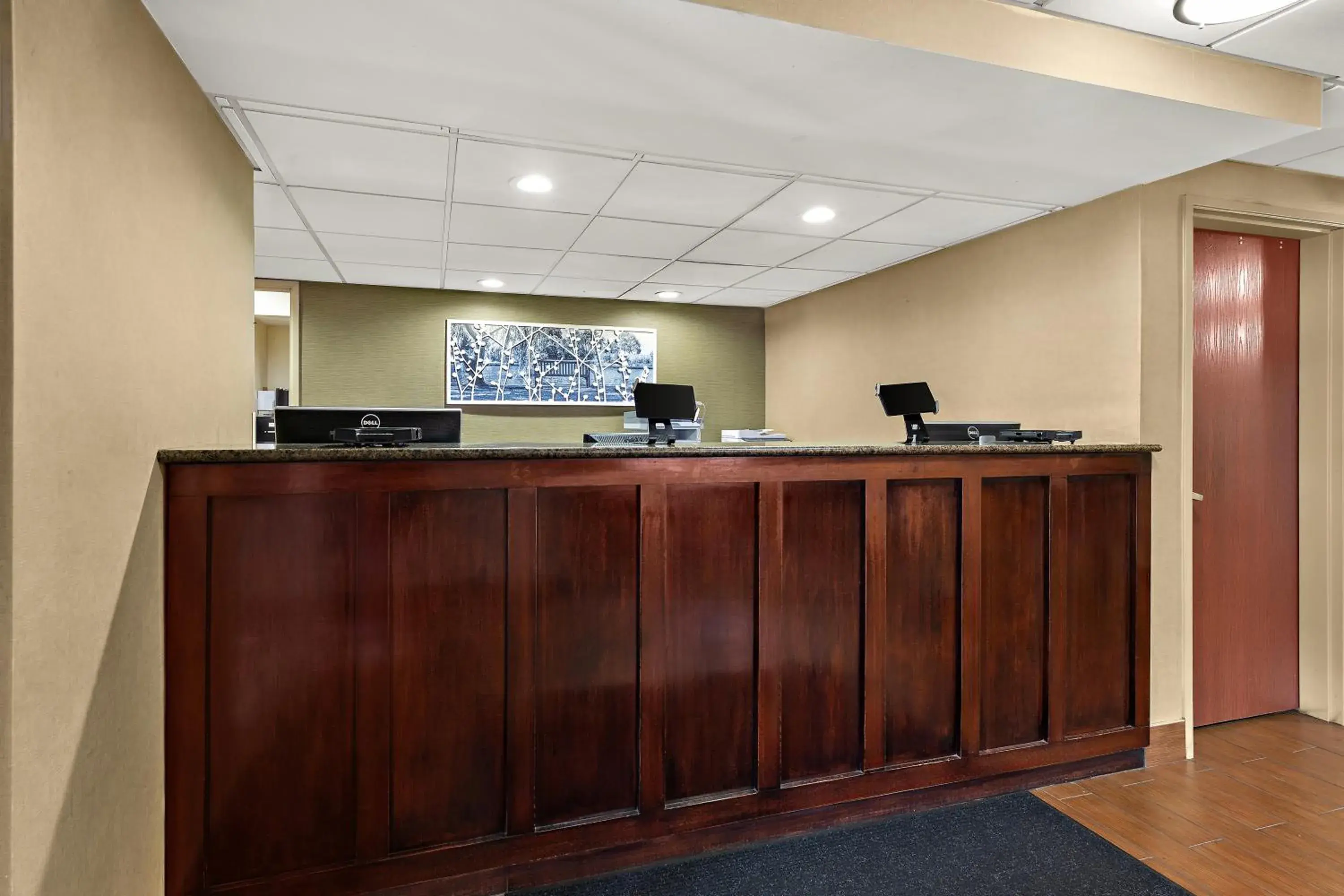 Lobby or reception in Sleep Inn & Suites near Joint Base Andrews-Washington Area Lobby or reception in Sleep Inn & Suites near Joint Base Andrews-Washington Area