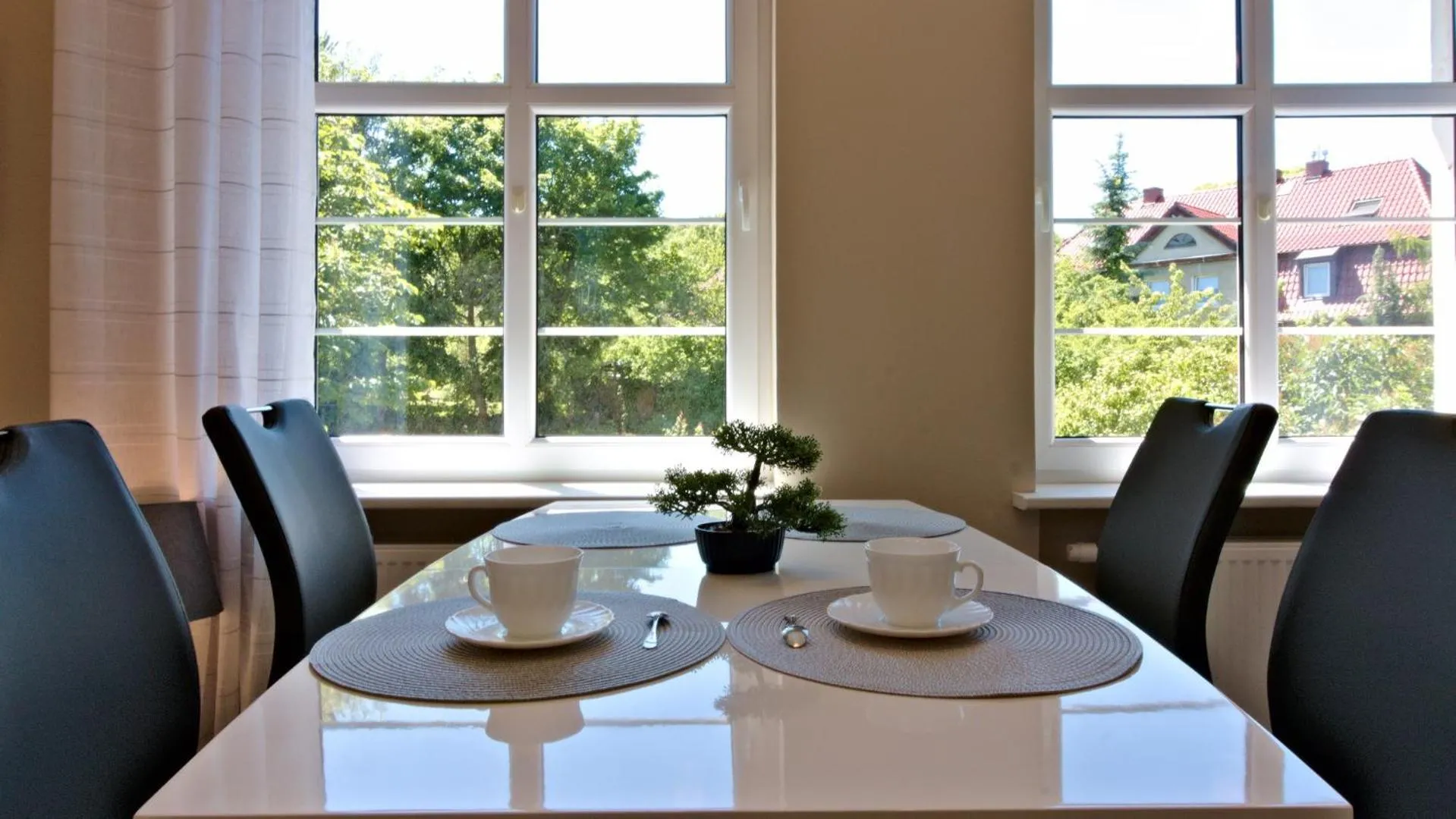 Dining area in LC pokoje & apartamenty Z57