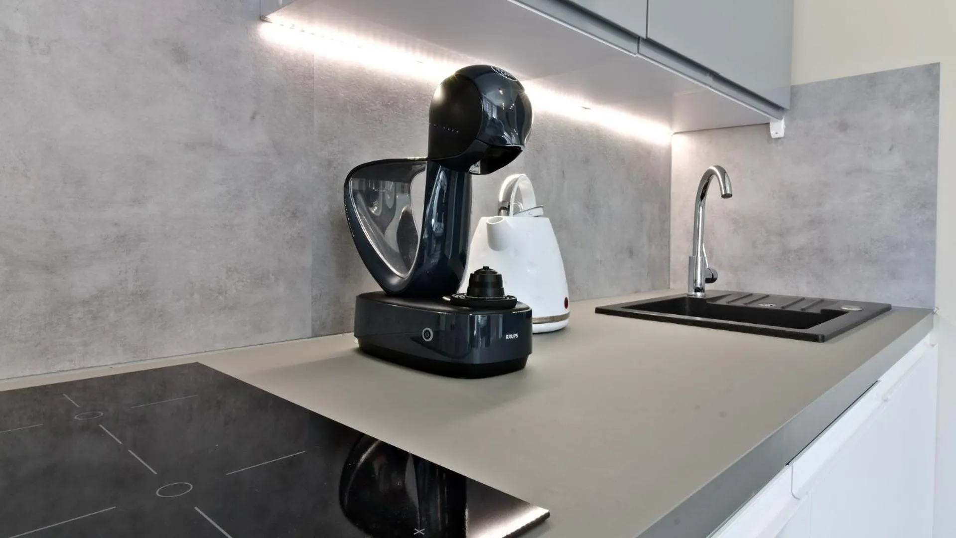 Coffee/tea facilities in LC pokoje & apartamenty Z57