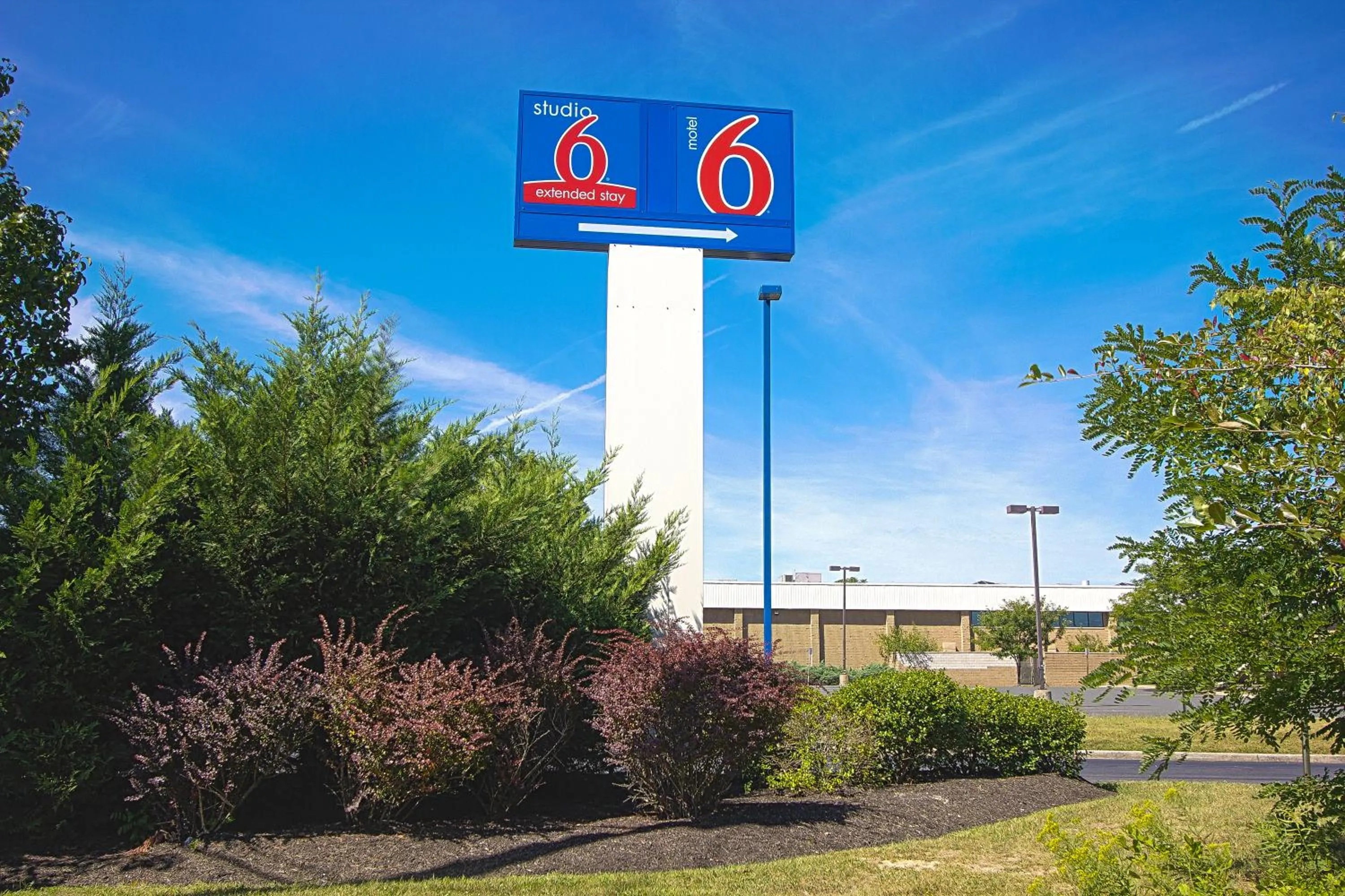 Facade/entrance in Motel 6-East Brunswick, NJ