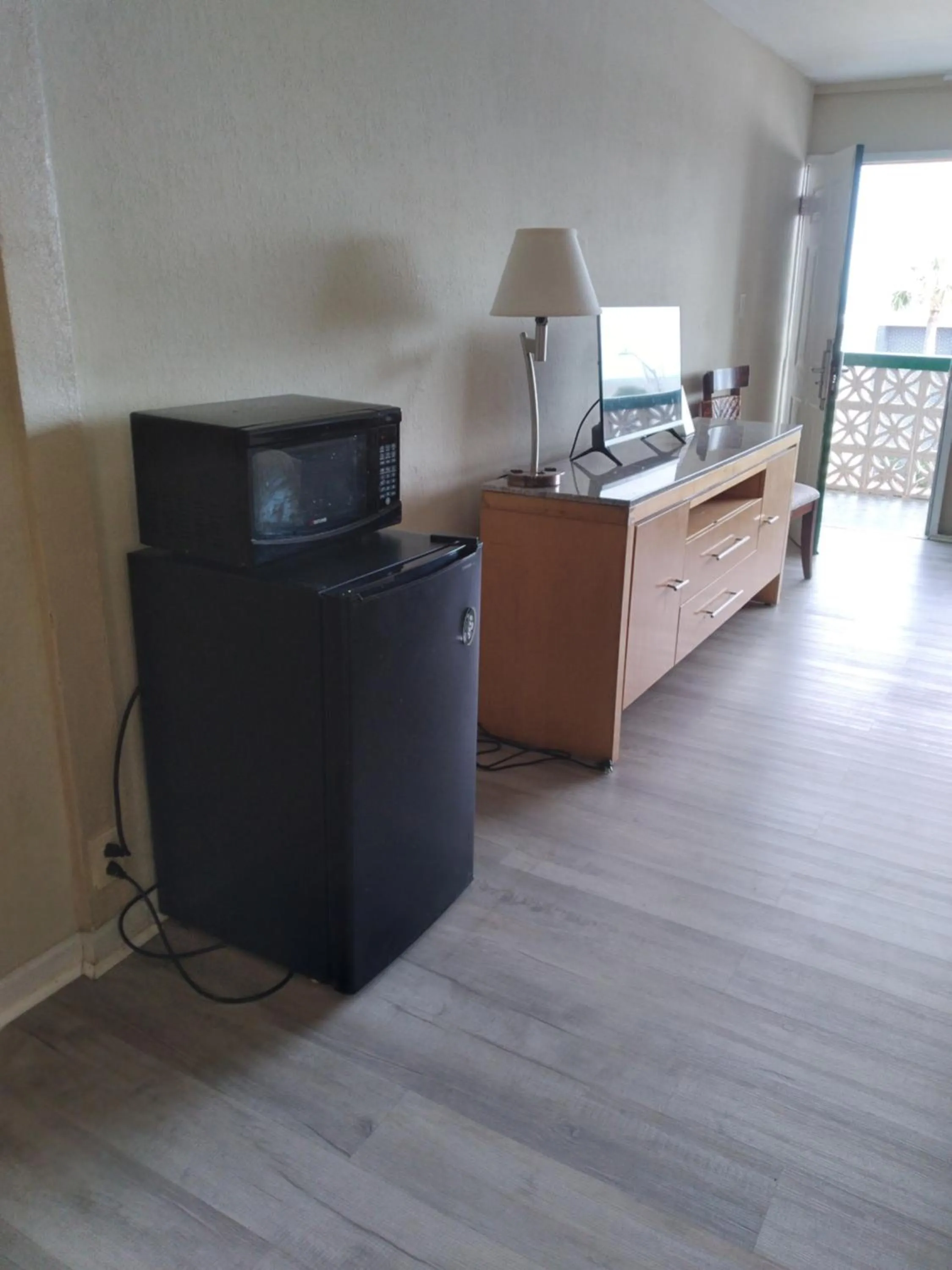 TV and multimedia in The Virginian Motel