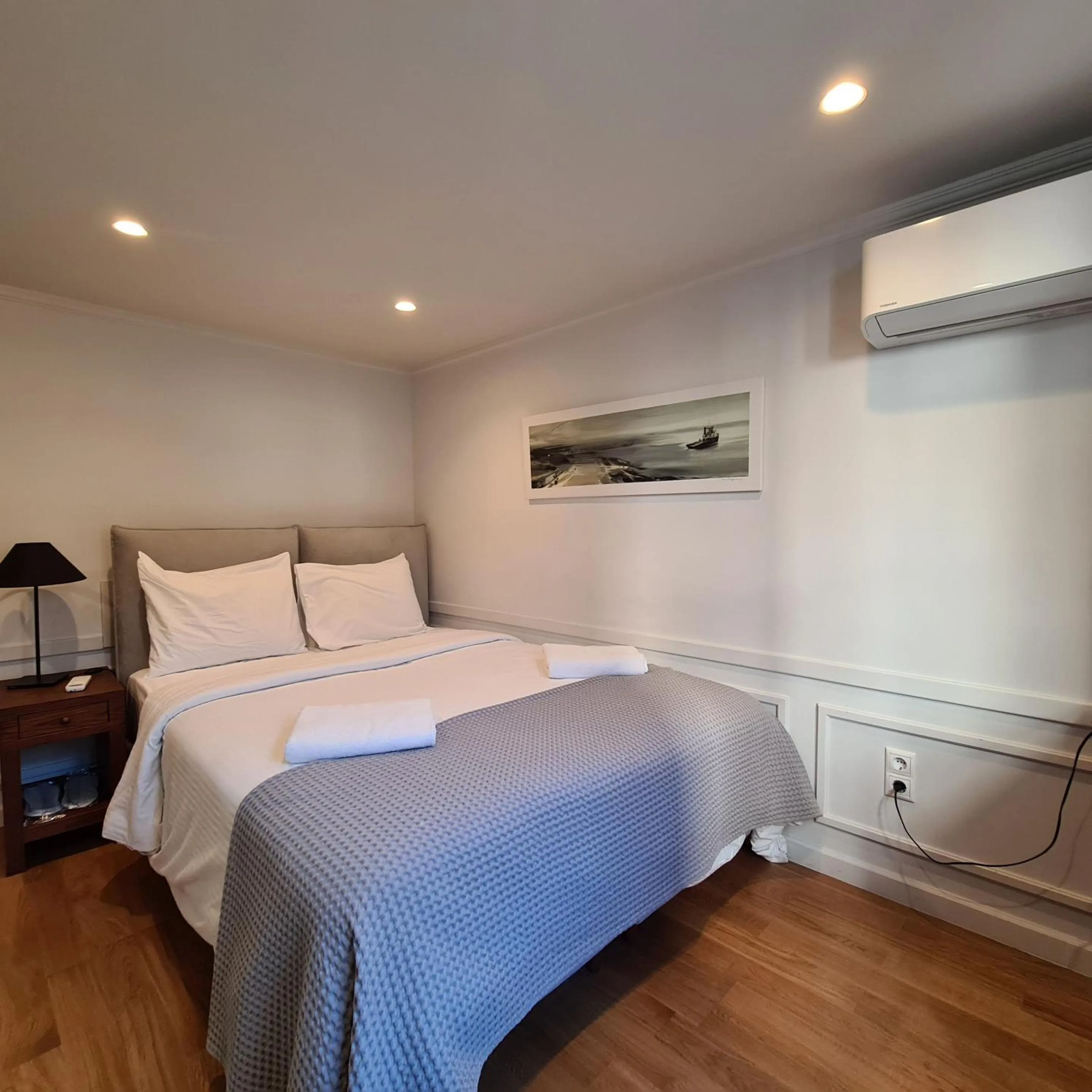 Bed in Four Streets Athens - Luxury Suites Apartments in Athens