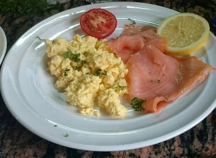 Breakfast in Mount Edward Lodge