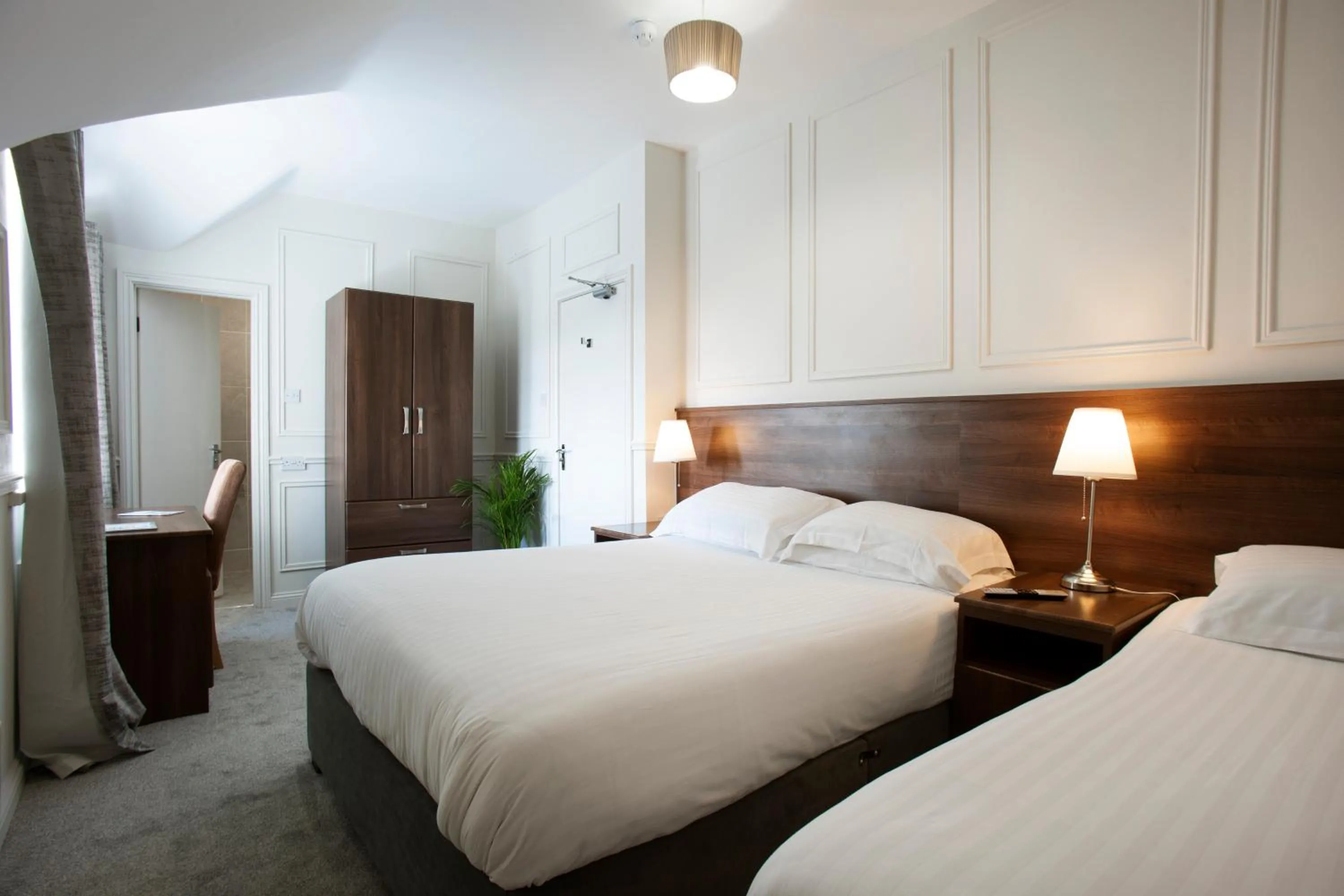 Triple Room in Portcaman House - Bushmills