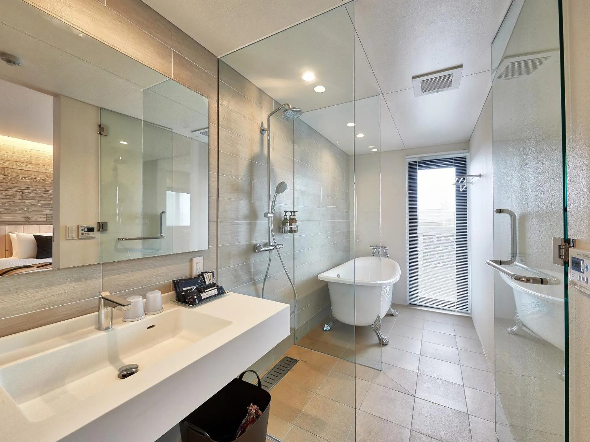 Bathroom in Yomitan Condhotel ND