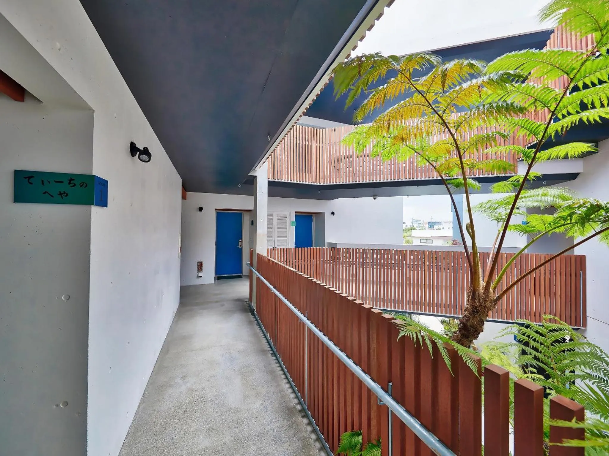 Logo/Certificate/Sign in Yomitan Condhotel ND