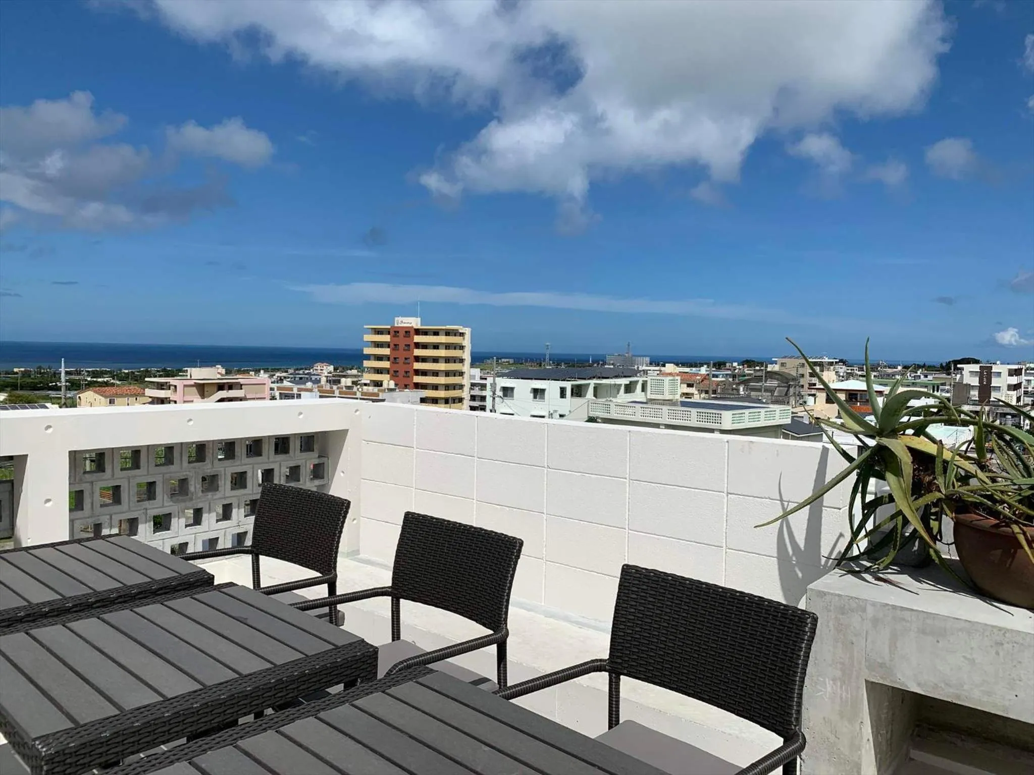 Area and facilities in Yomitan Condhotel ND