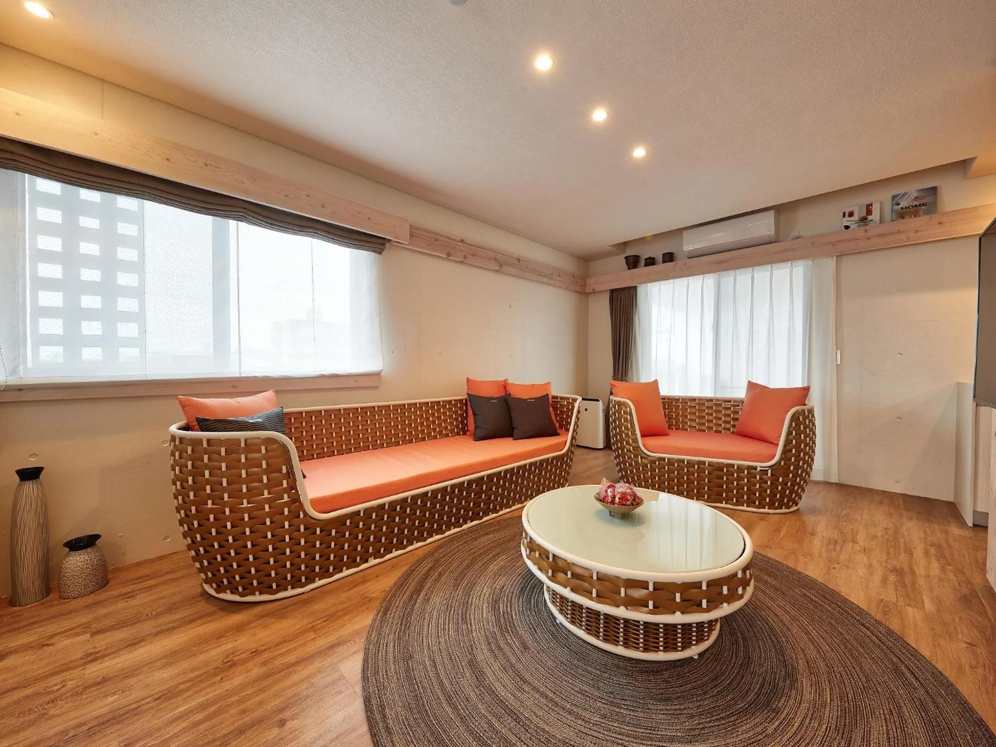 Living room in Yomitan Condhotel ND