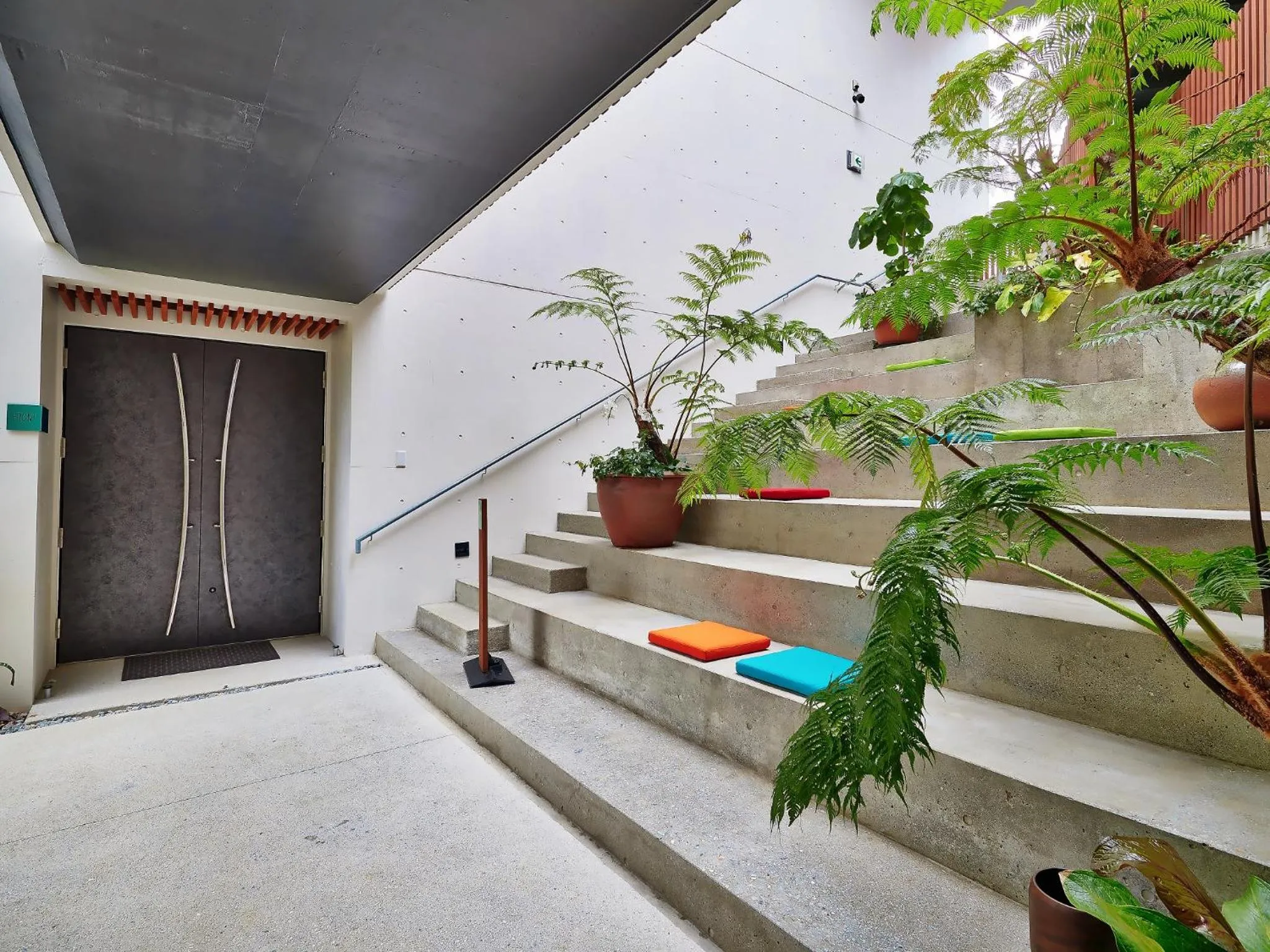 Facade/entrance in Yomitan Condhotel ND