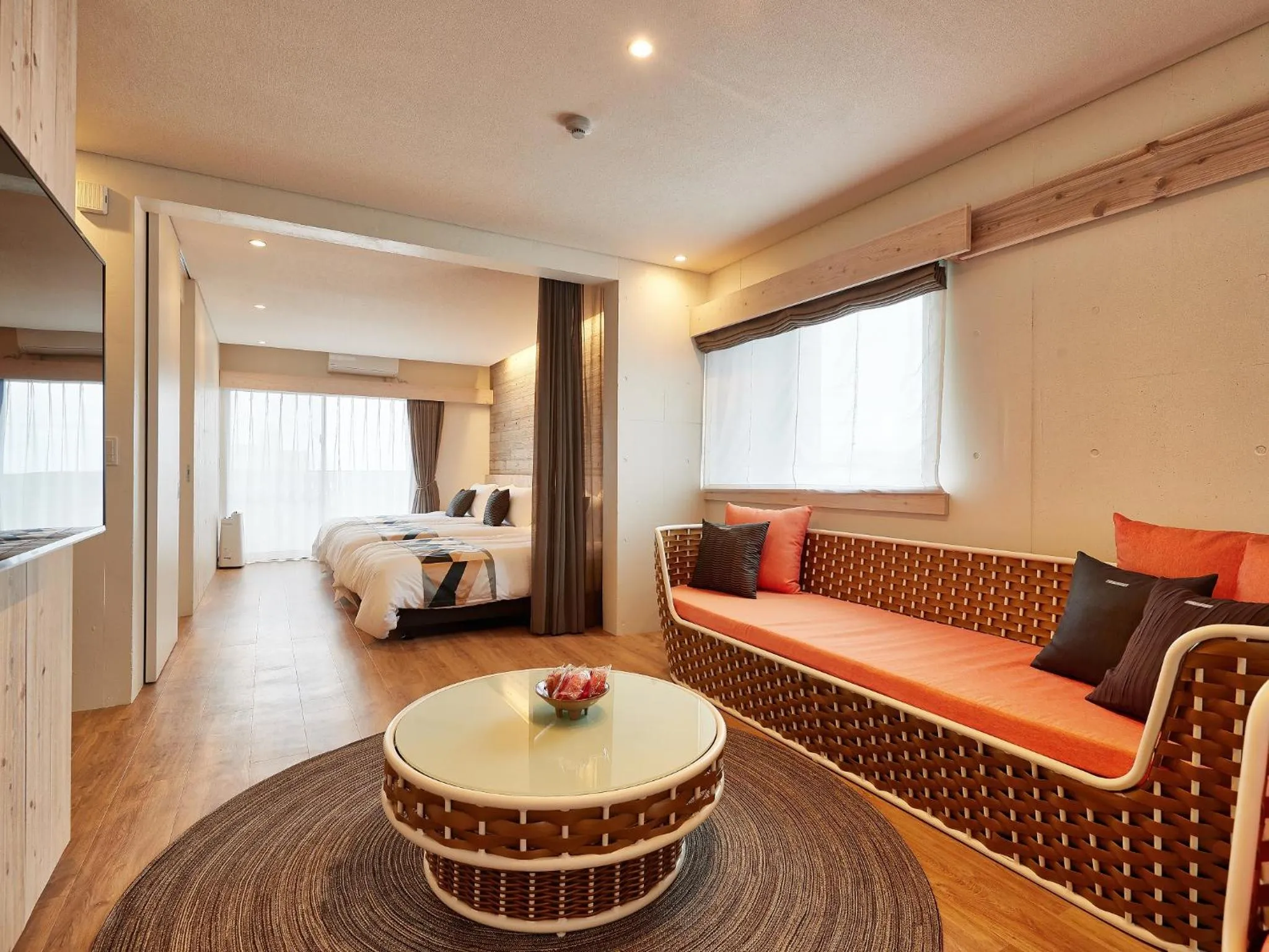 Photo of the whole room in Yomitan Condhotel ND