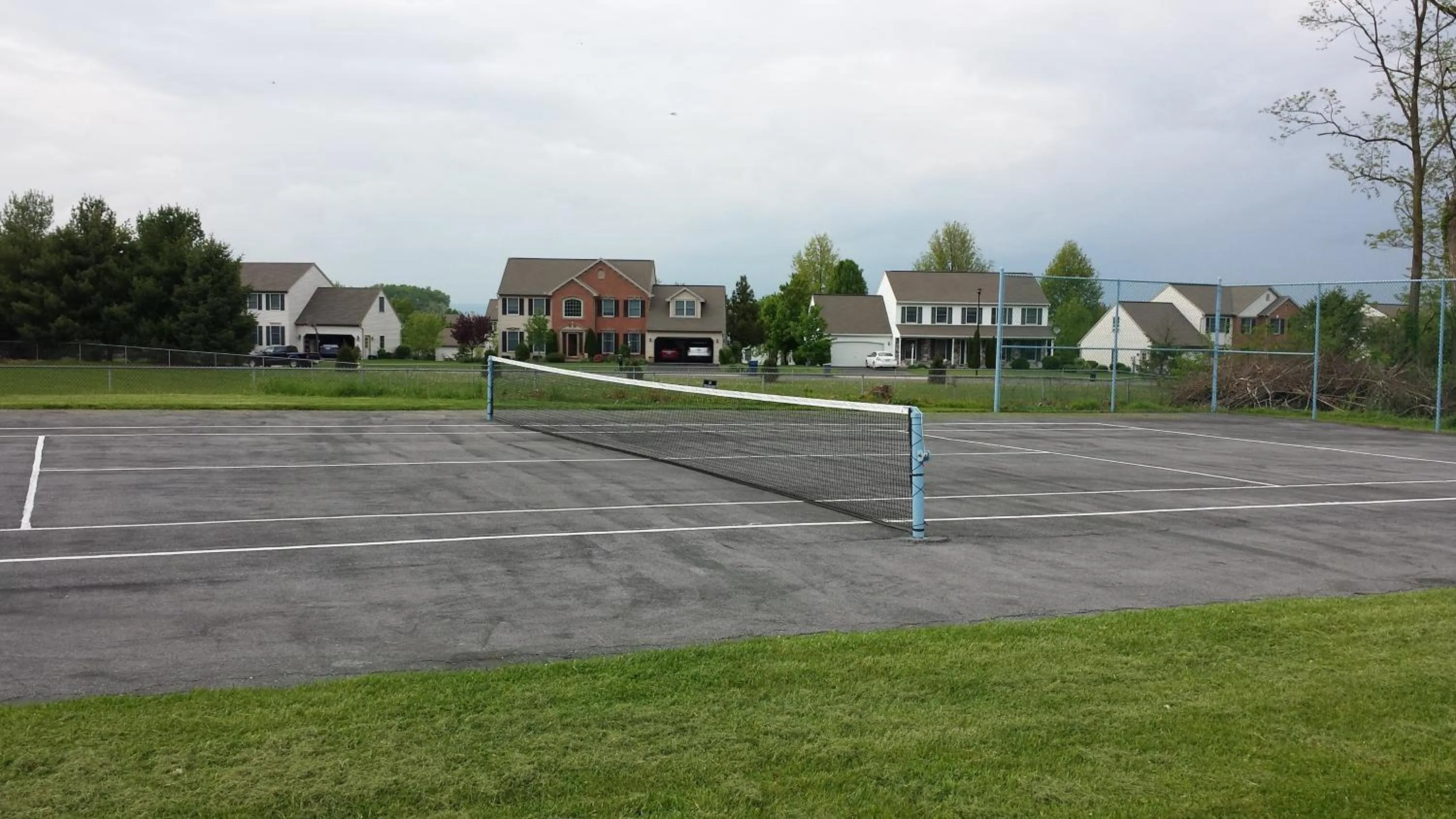Tennis court in Americas Best Value Inn - Palmyra/Hershey
