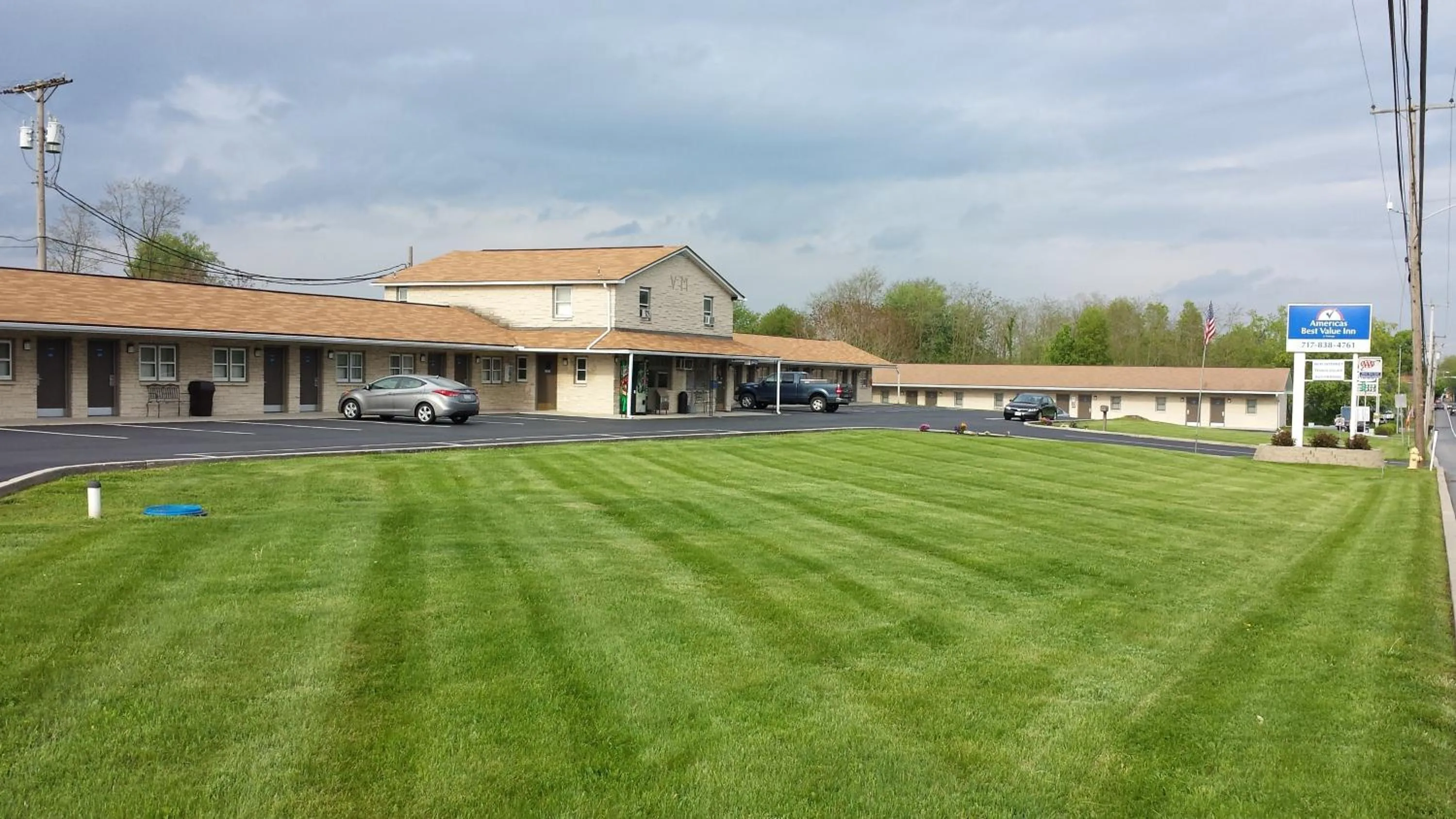 Facade/entrance in Americas Best Value Inn - Palmyra/Hershey